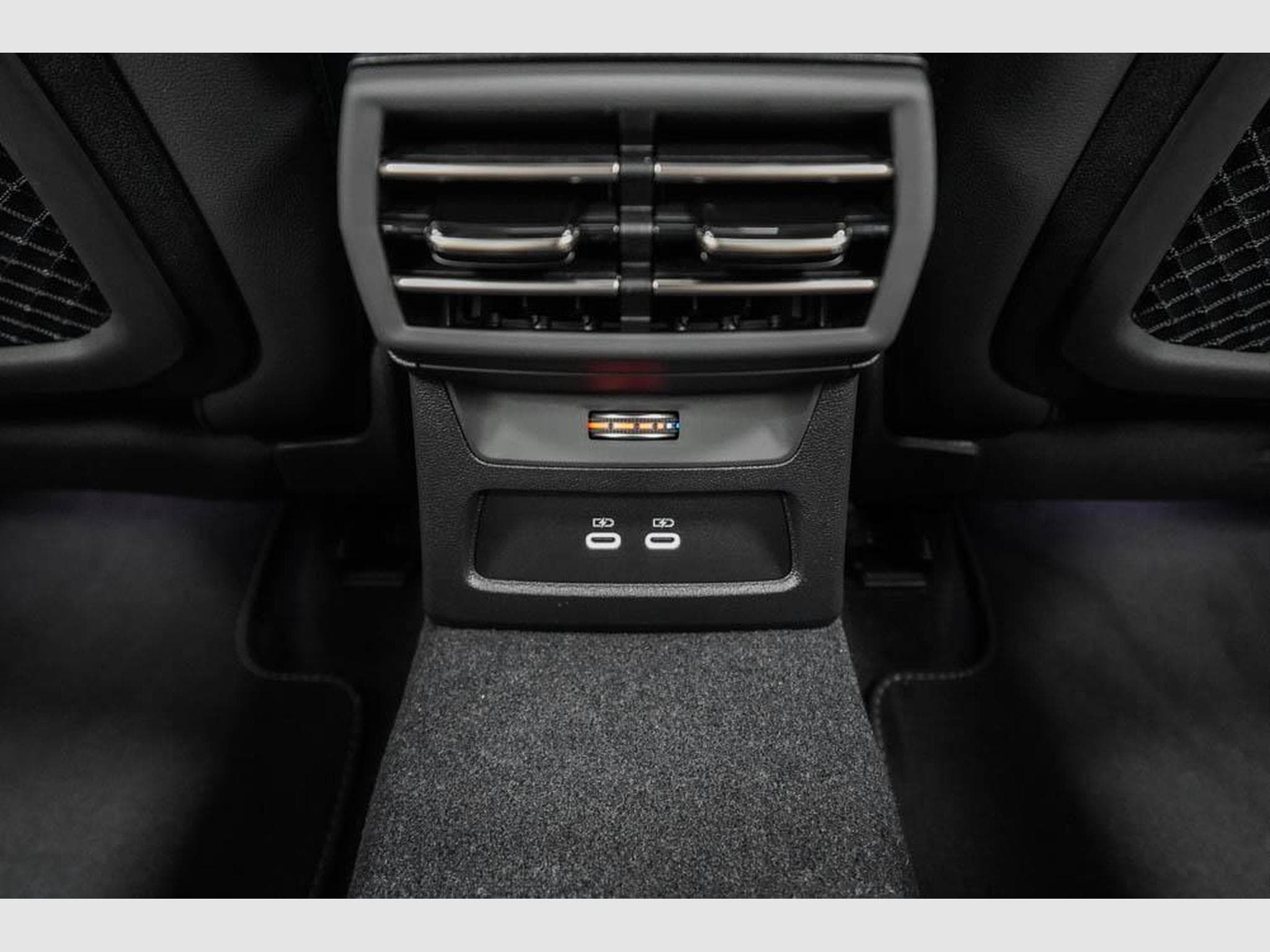 Audi S3 Sportback 2,0 TFSI (2026) - Photo 17
