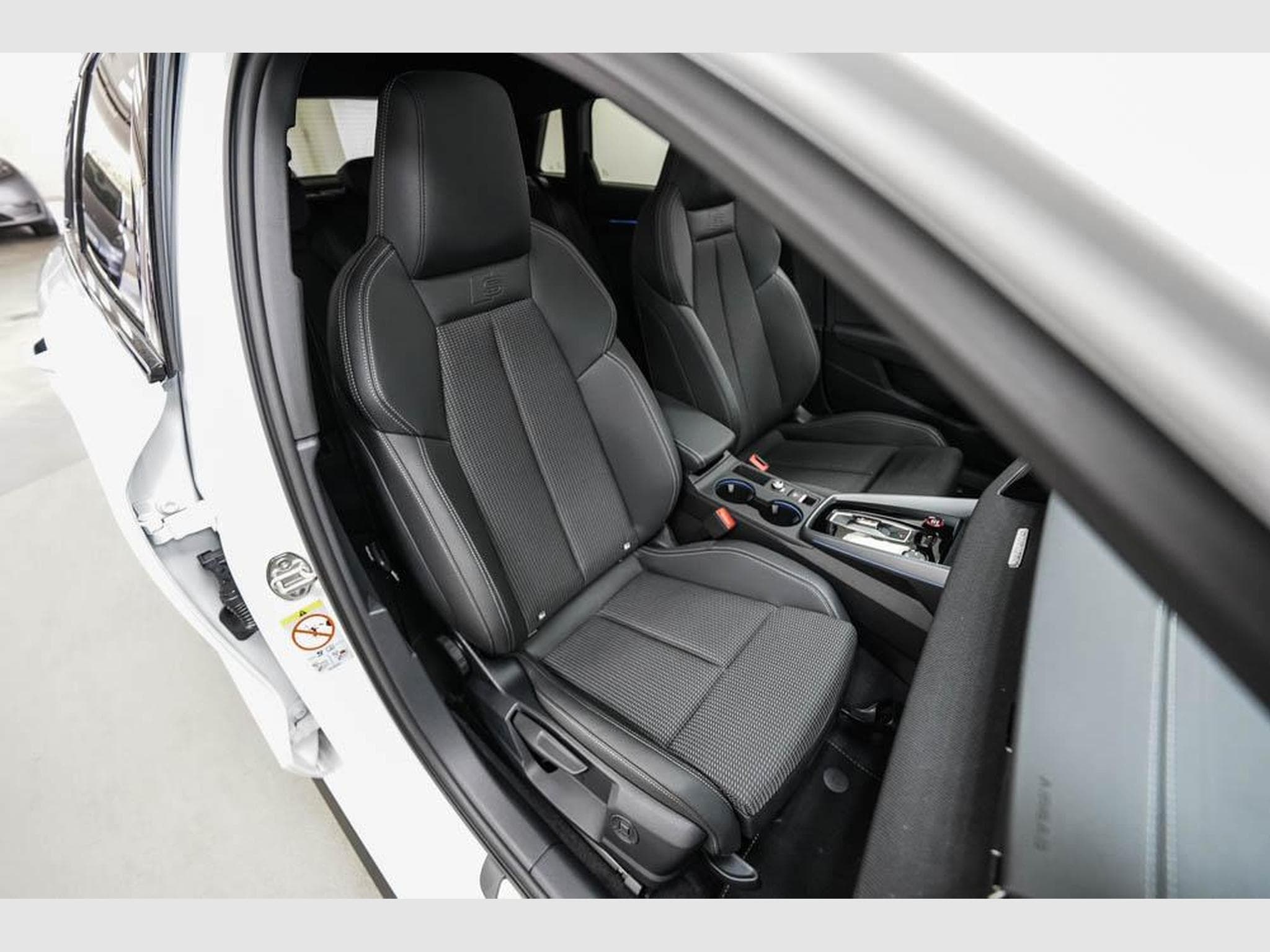 Audi S3 Sportback 2,0 TFSI (2026) - Photo 21