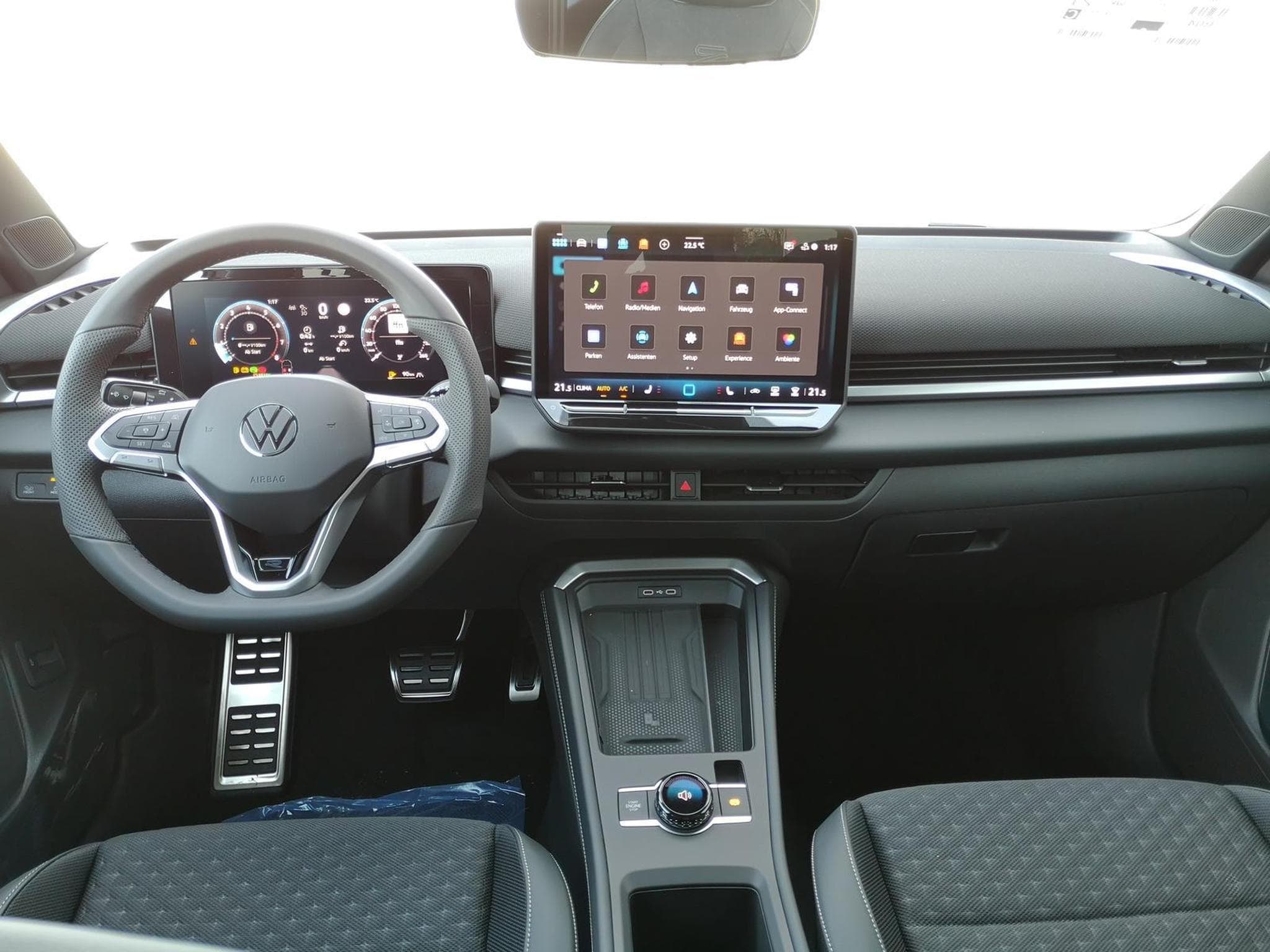 VW T-Roc 1.5 eTSI 110 kW R-Line (2026) - Photo 7