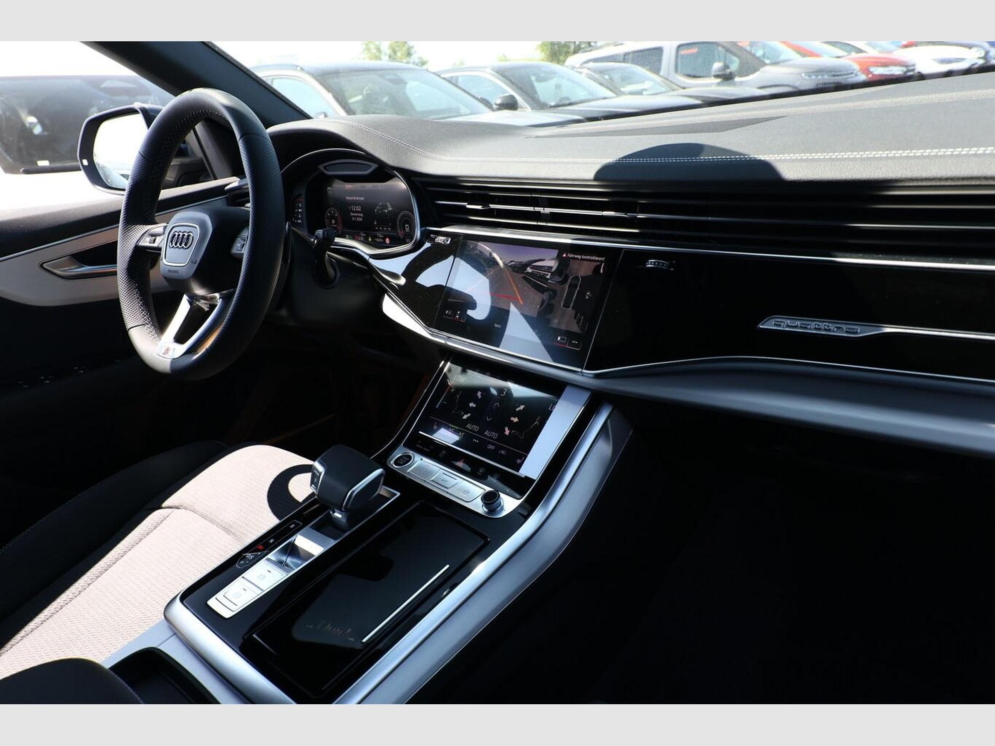 Audi Q8 S line (2026) - Photo 9