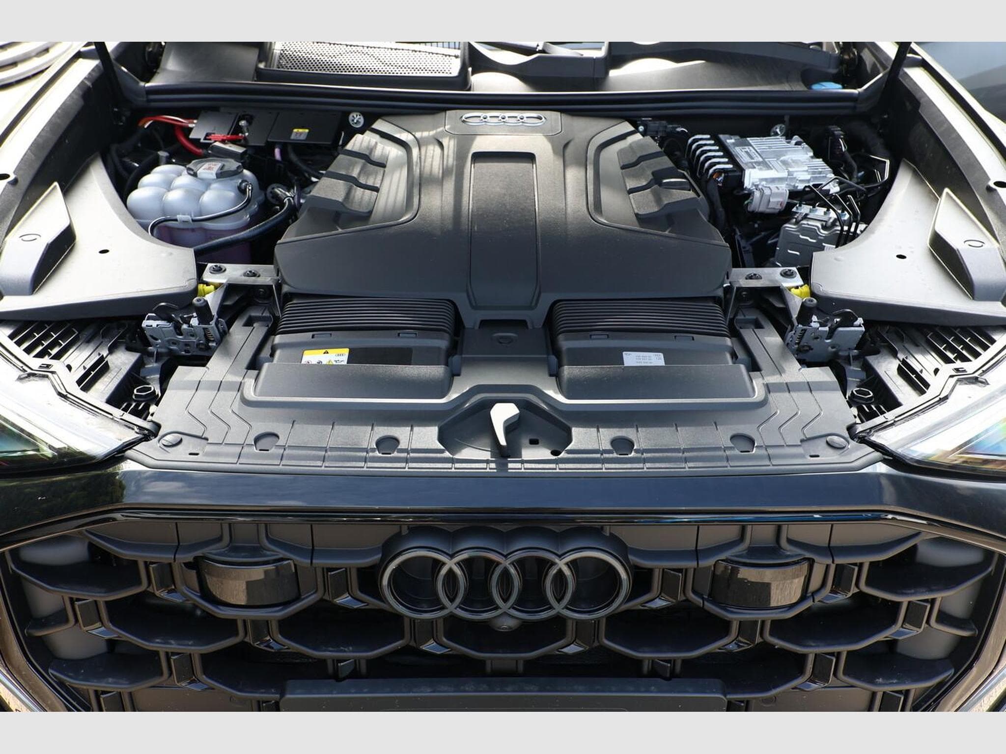 Audi Q8 S line (2026) - Photo 12