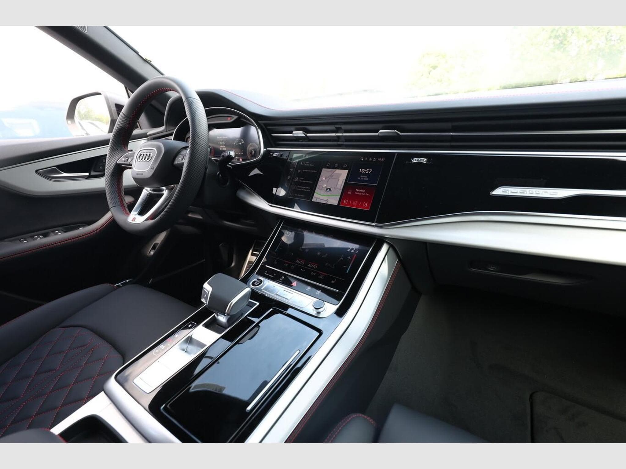 Audi Q8 S line (2026) - Photo 9