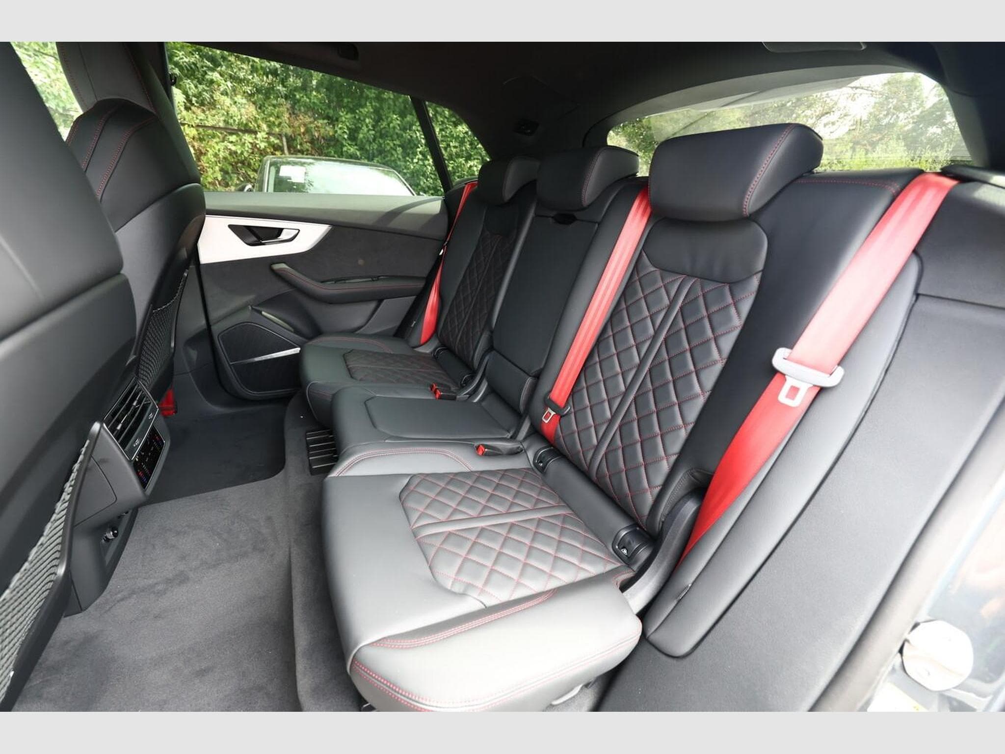 Audi Q8 S line (2026) - Photo 10