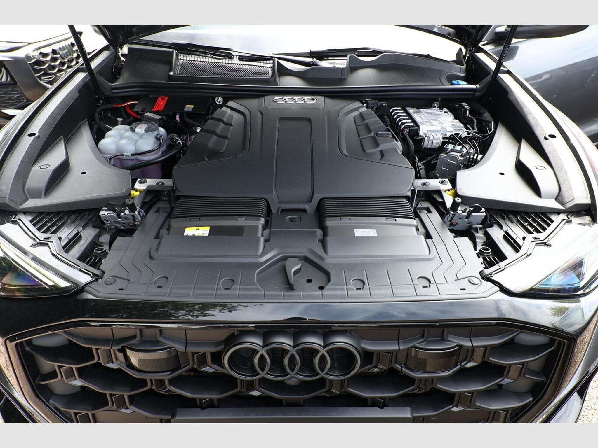 Audi Q8 S line (2026) - Photo 12