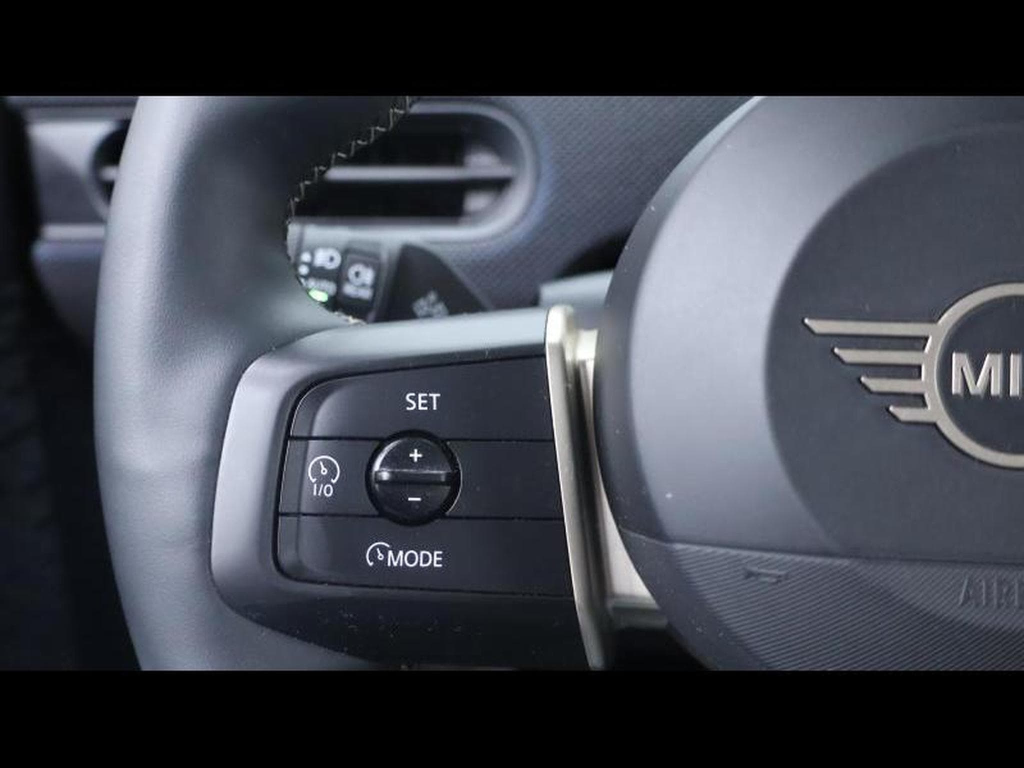 MINI Cooper 156cv Steptronic hatch 3 portes (2024) - Photo 17