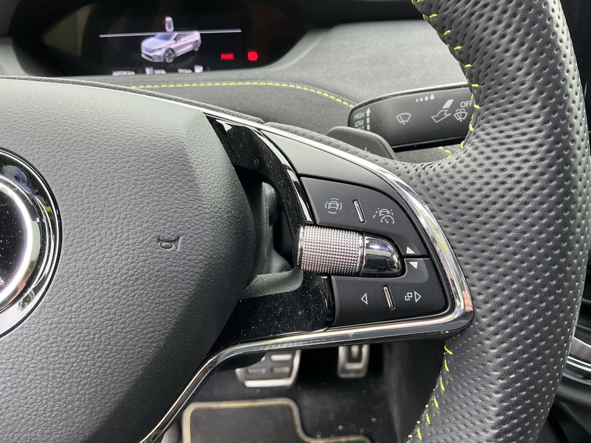 Skoda Enyaq RS Coupe (2023) - Photo 13