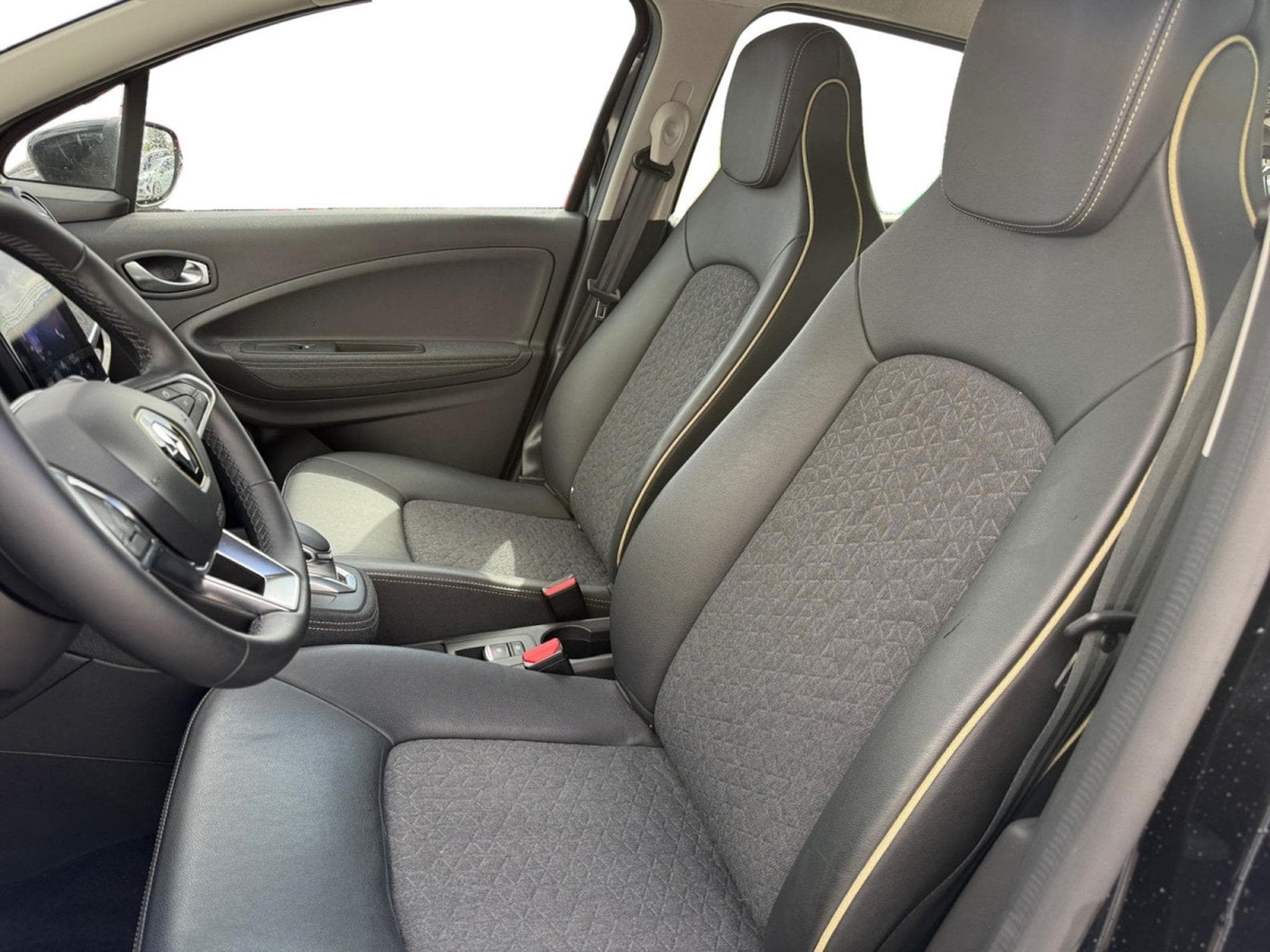 Renault Zoé ICONIC EV50 135HP (2025) - Photo 5