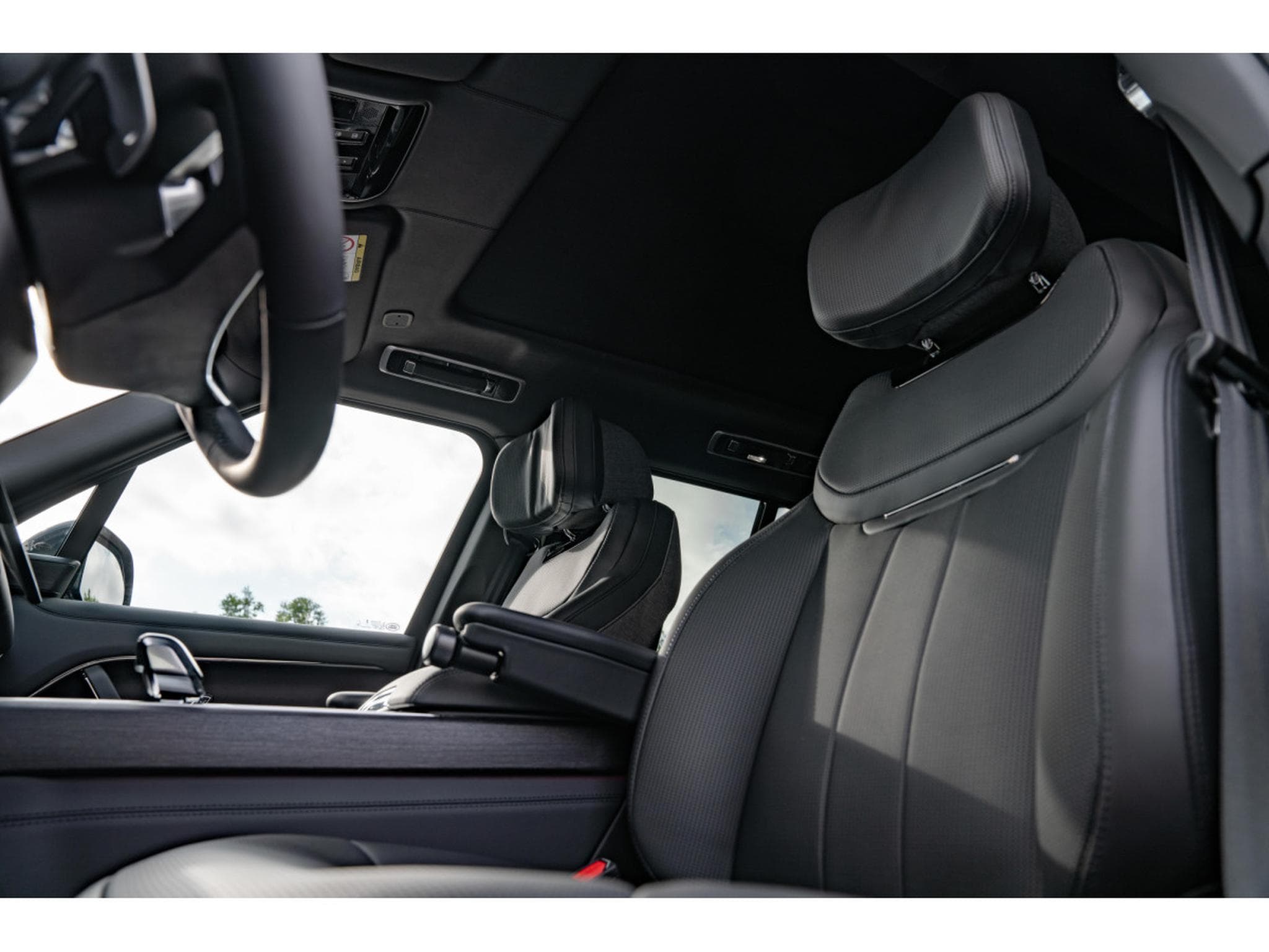 Land-Rover Range Rover SWB P530 SV AWD Auto. 23MY (2023) - Photo 12