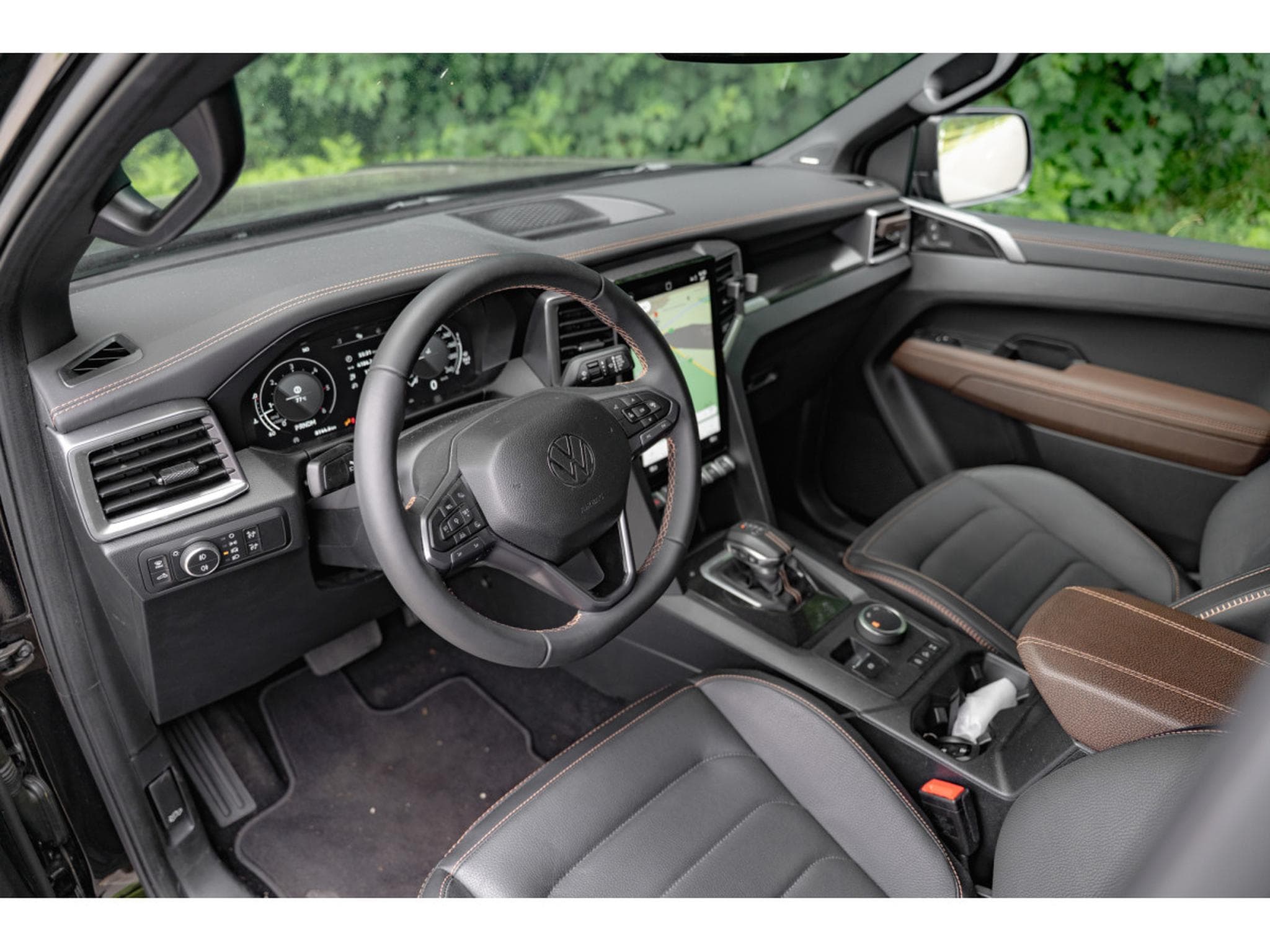 VW Amarok V6  3.0L  241 cv - Harman Kardon (2025) - Photo 10