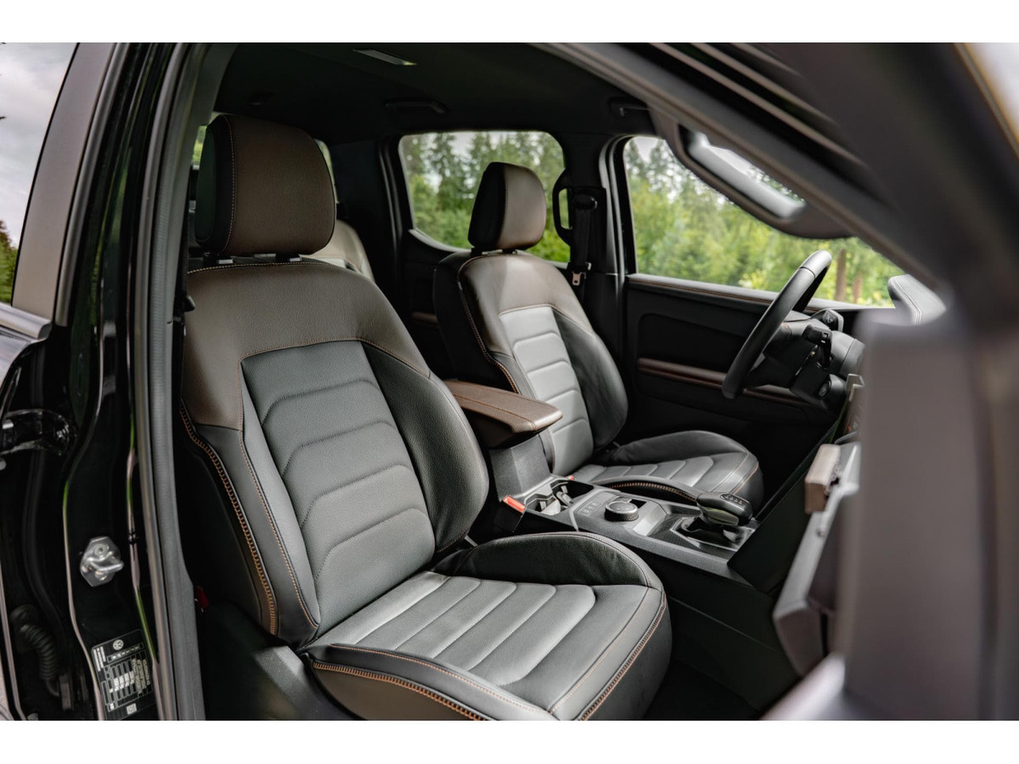 VW Amarok V6  3.0L  241 cv - Harman Kardon (2025) - Photo 11
