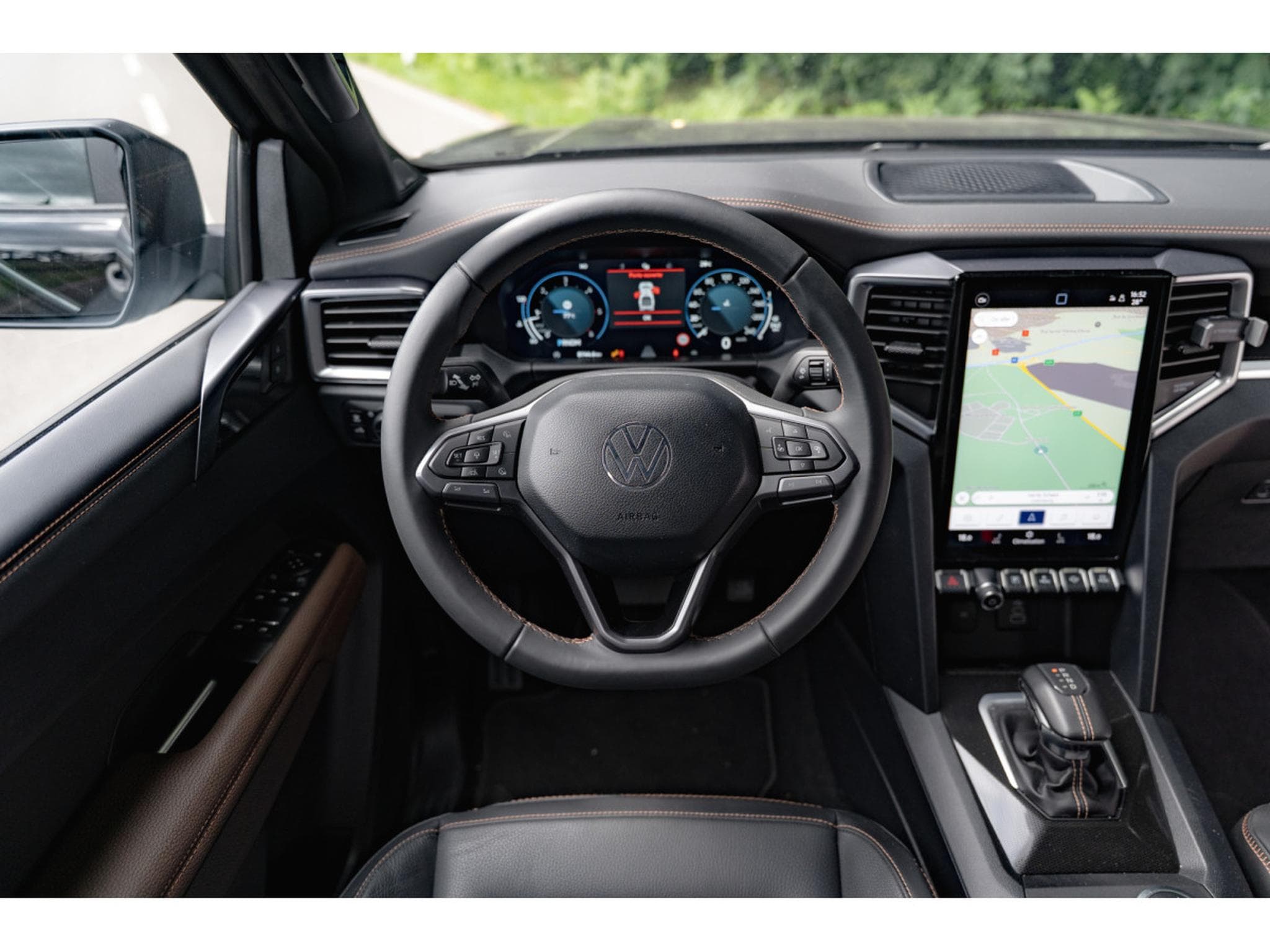 VW Amarok V6  3.0L  241 cv - Harman Kardon (2025) - Photo 14