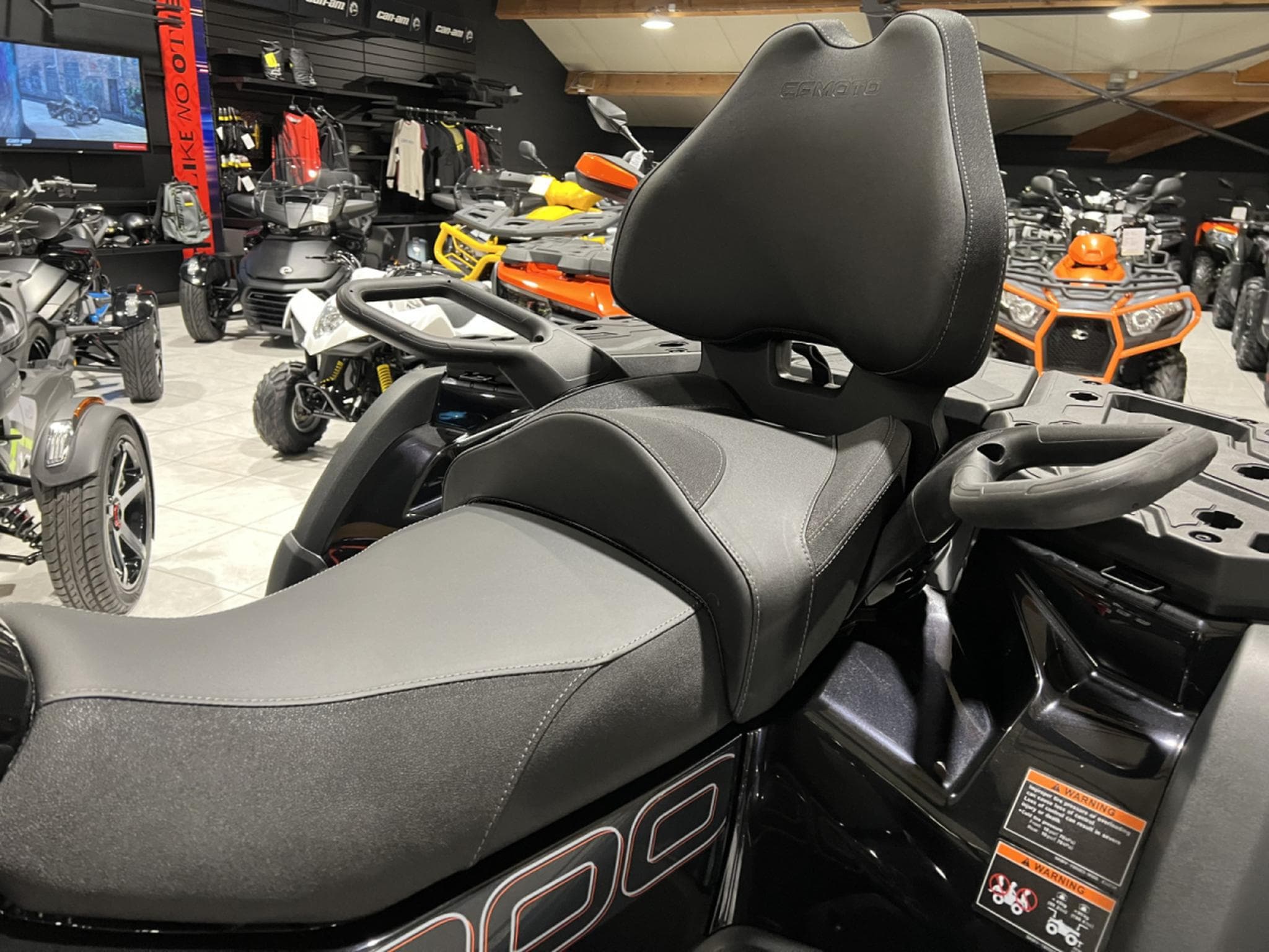 CF Moto CForce 1000 TOURING PREM. L7 (2026) - Photo 6