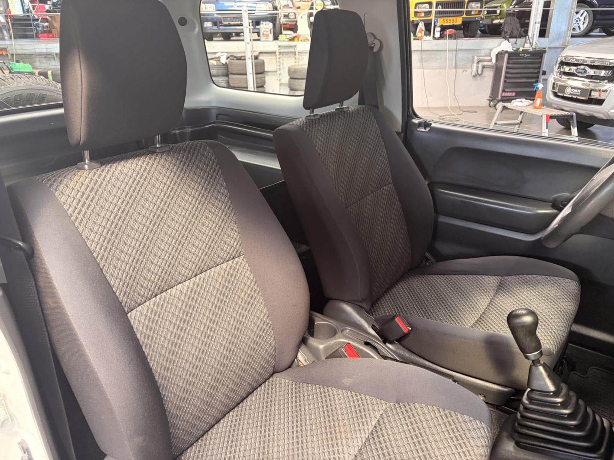 Suzuki Jimny 1.3 Ess 84 Chevaux (2018) - Photo 11