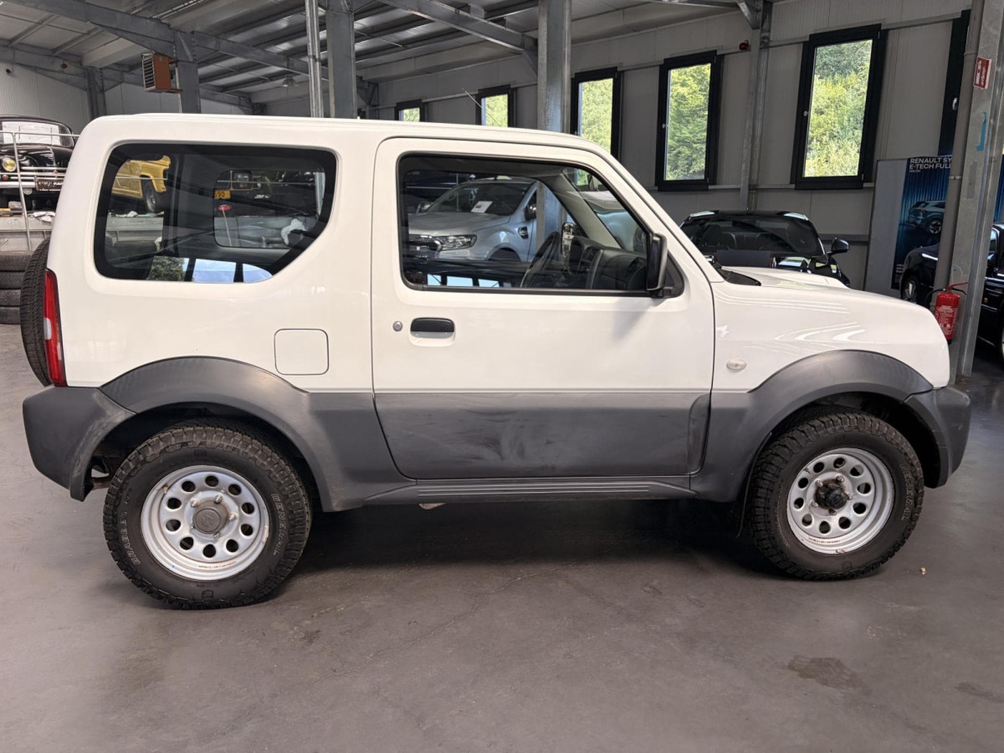 Suzuki Jimny 1.3 Ess 84 Chevaux (2018) - Photo 2