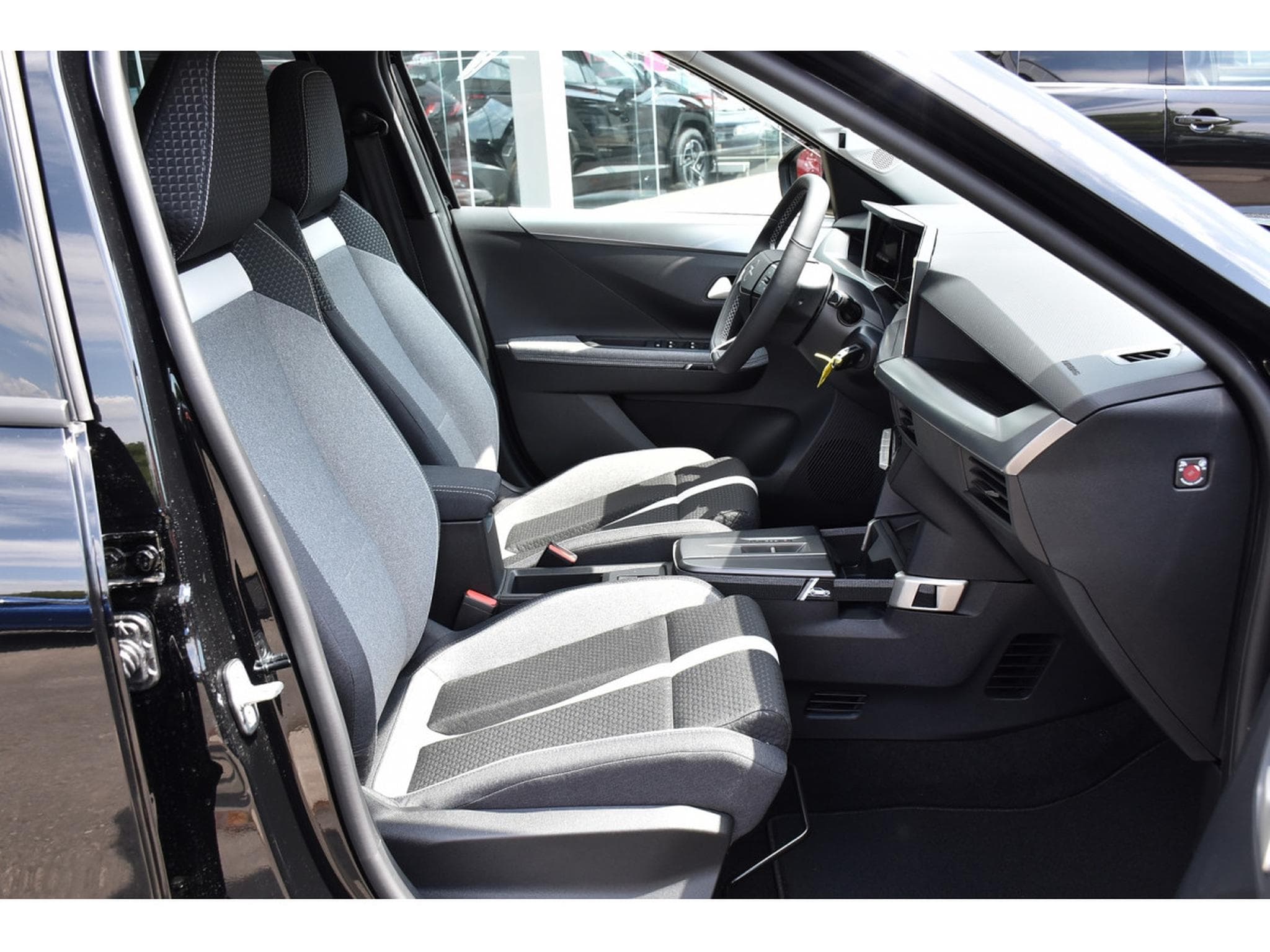 Opel Frontera 1.2 Turbo Hybrid GS e-DCT6 7 Pl. SG CHFF GPS SIDE CAM NEUF (2026) - Photo 7