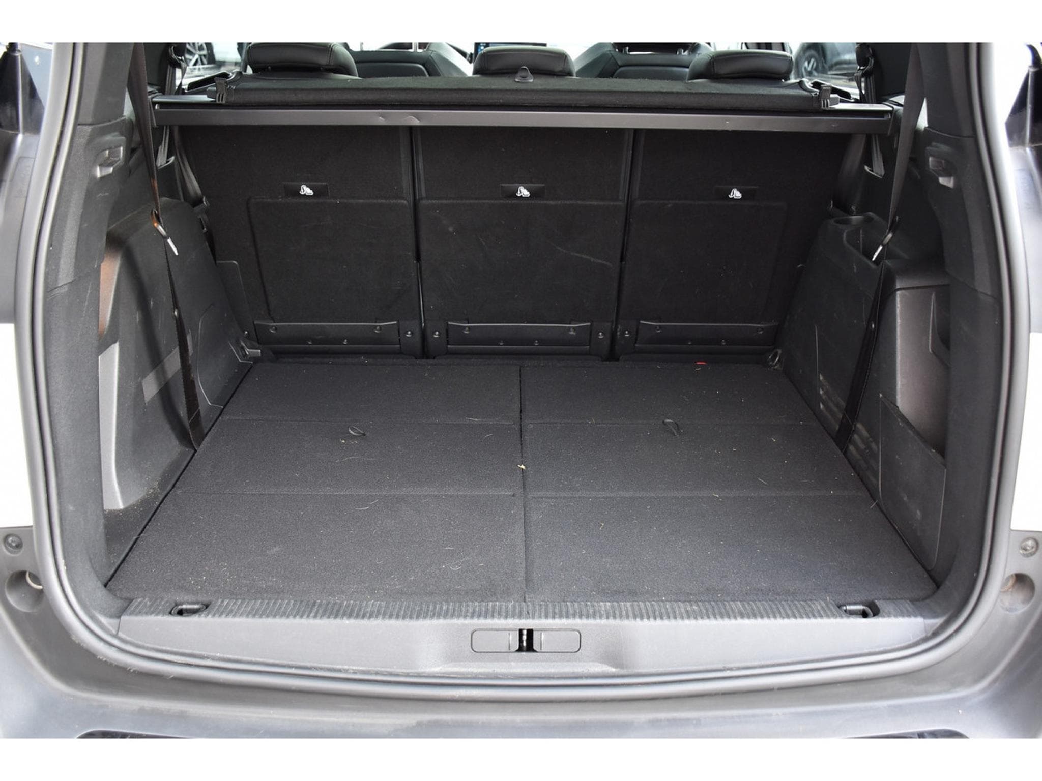 Peugeot 5008 1.5 BlueHDI GT EAT8 PANO CUIR FOCAL ACC SIDE CAM360 1° MAIN (2023) - Photo 24