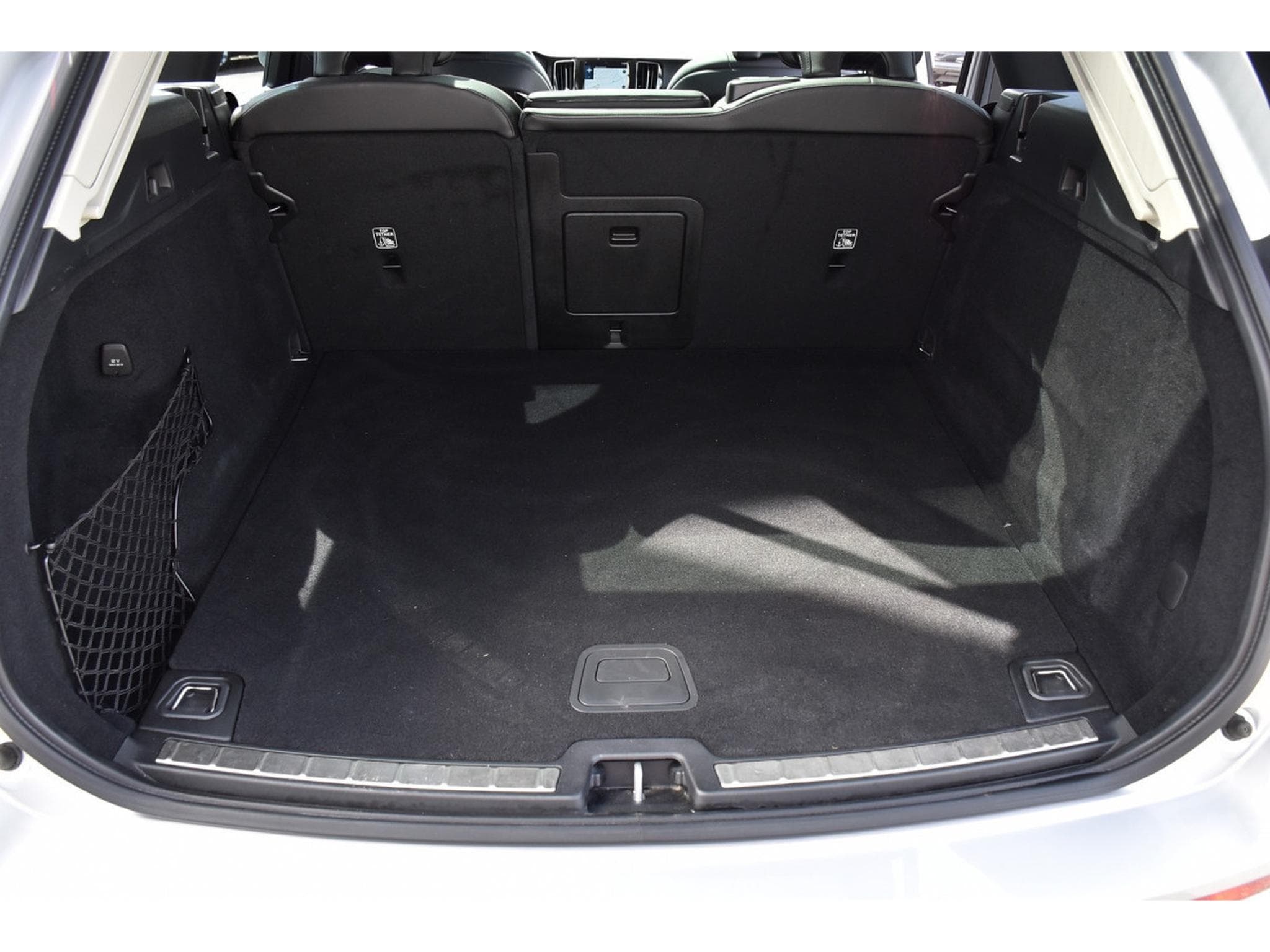 Volvo XC60 2.0 T5 Momentum Geartronic MEMO PANO BLIS CAM360 1° MAIN (2019) - Photo 24