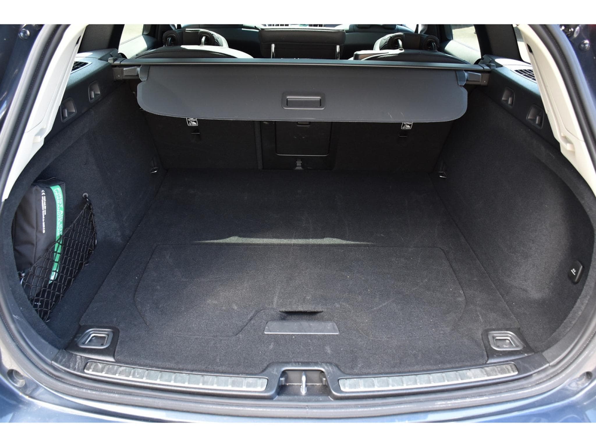 Volvo V60 2.0 B4 Plus Dark Geartronic PANO CUIR MEMO CAM360 HARMAN 1°M (2025) - Photo 24