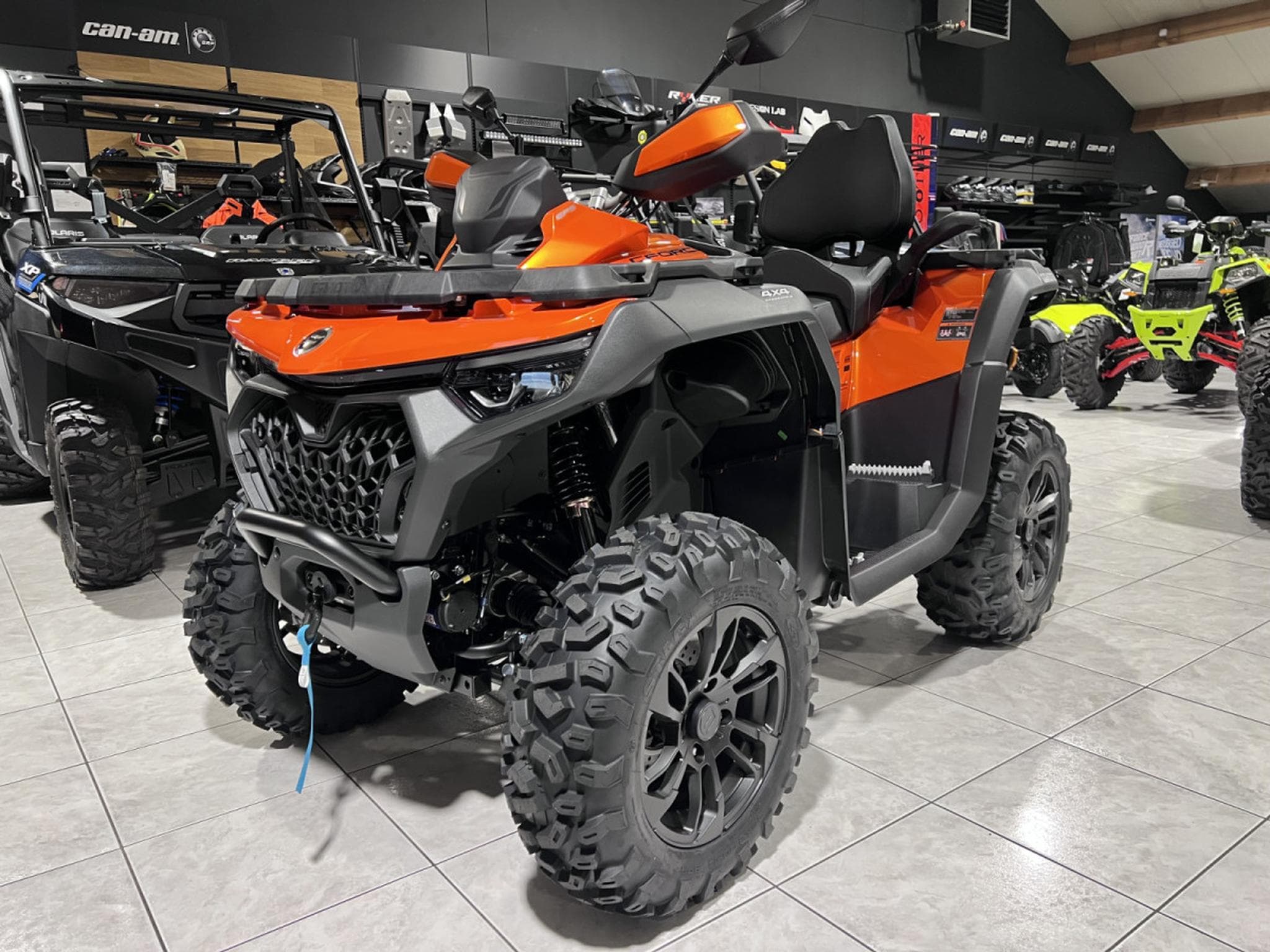 CF Moto CForce 850 T3 no ABS 60 km/h (2026) - Photo 2