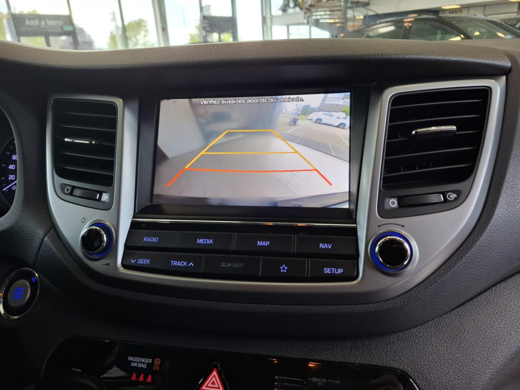 Hyundai Tucson 1.6 GDI 2WD CUIR NAVI 1 HAND (2018) - Photo 11