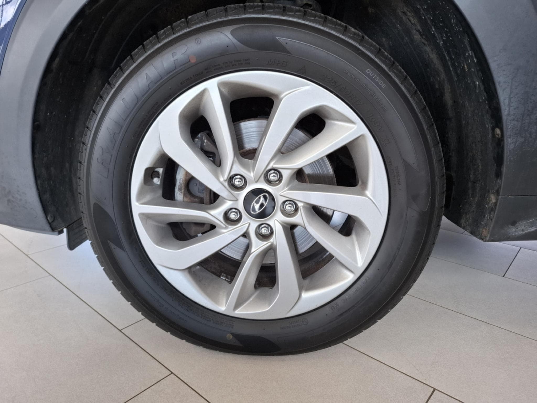 Hyundai Tucson 1.6 GDI 2WD CUIR NAVI 1 HAND (2018) - Photo 14