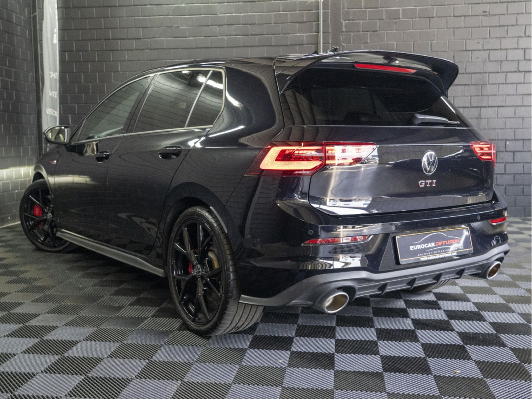 VW Golf GTI Clubsport 2.0 TSI 300 CV DSG7 * BLACK STYLE* MATRIX *ALA (2024) - Photo 3