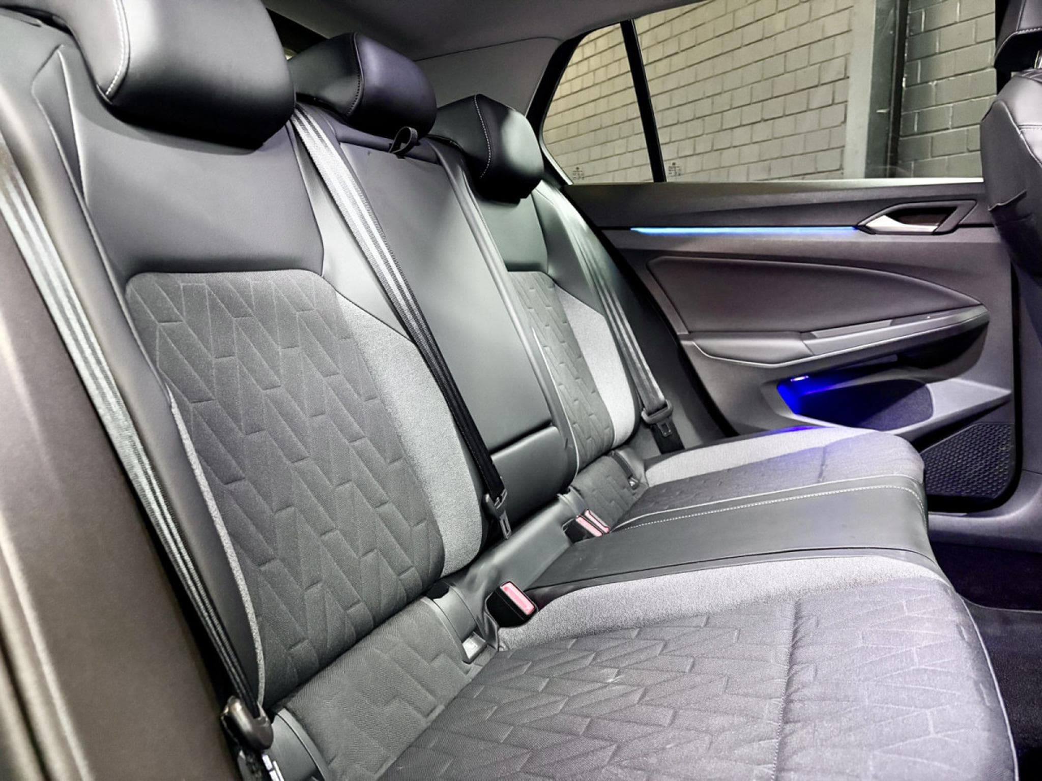 VW Golf Life Energy 1.5 TSI eHybrid 204 CV DSG6 * MATRIX* ATTELAGE * (2025) - Photo 12