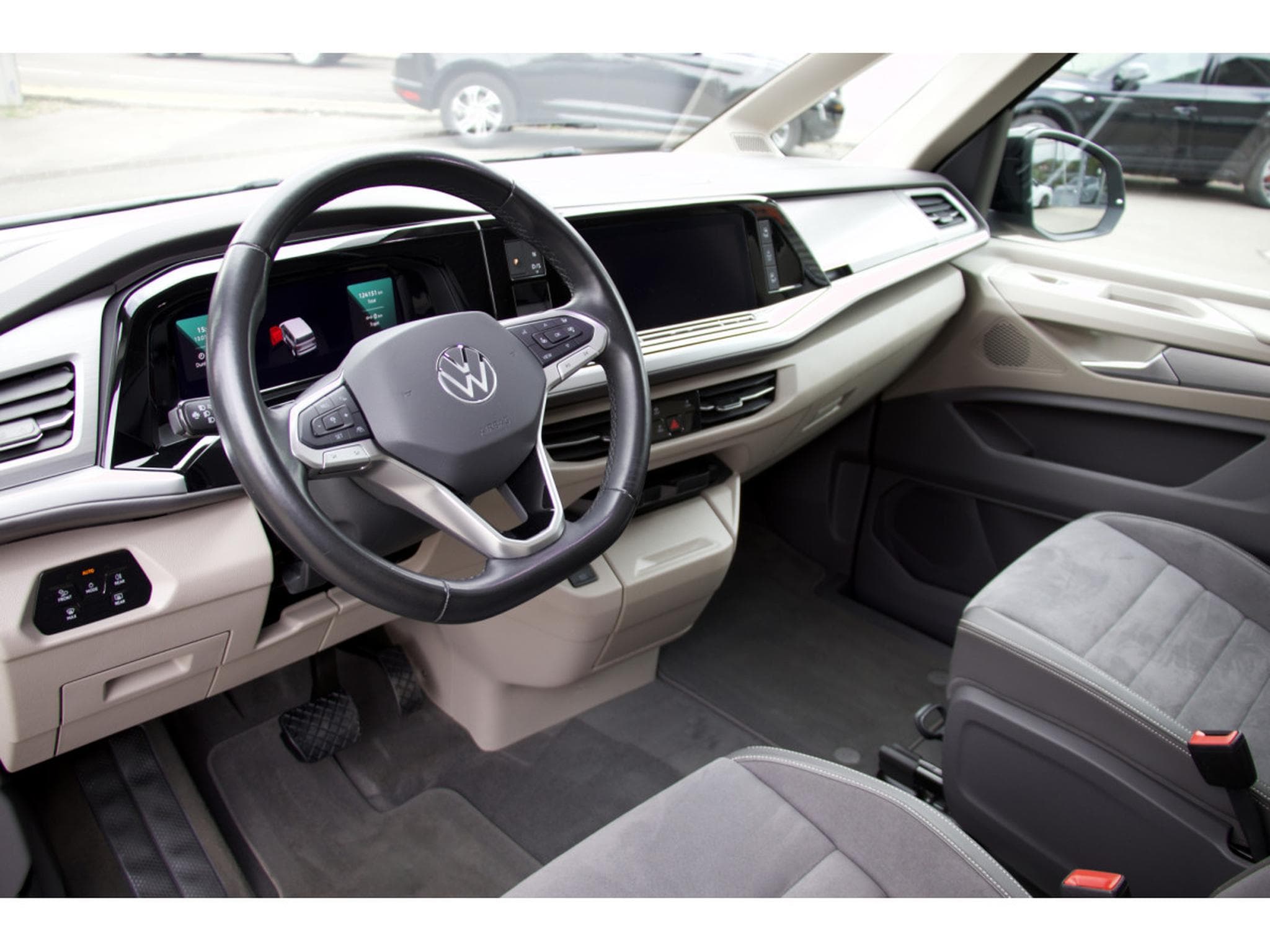 VW T7 Edition LÜ AHK StHZ PANO ACC ArtVelours (2024) - Photo 7
