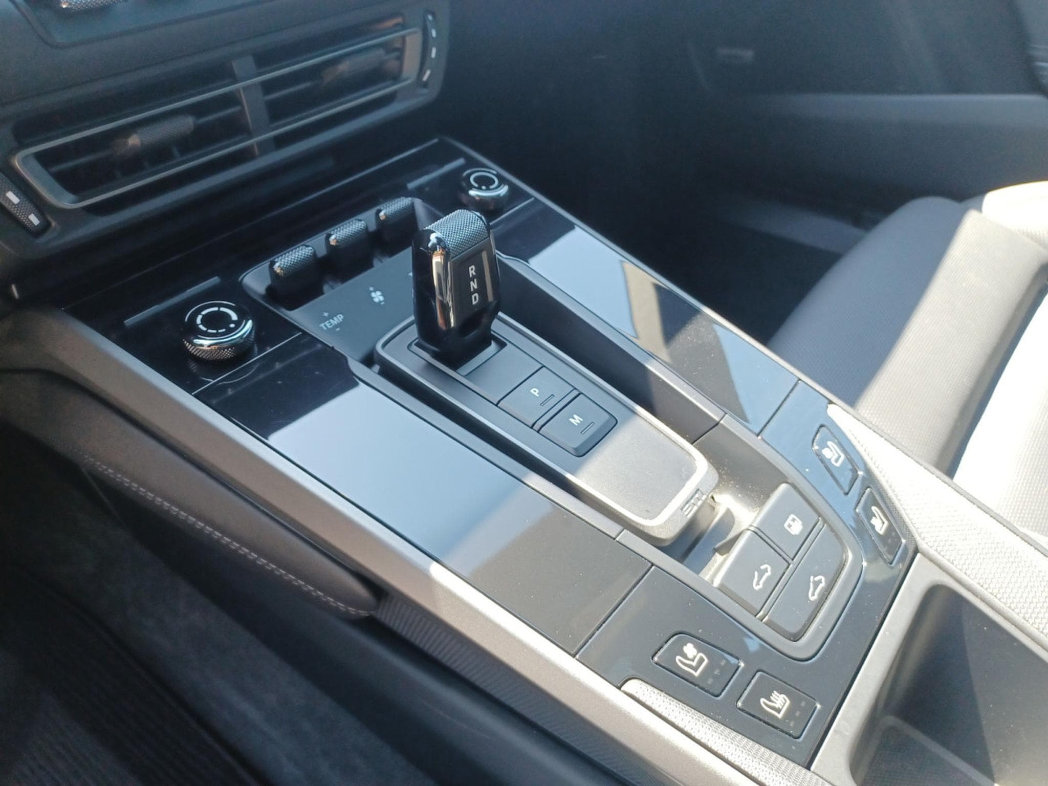 Porsche 911 Carrera S (2023) - Photo 12