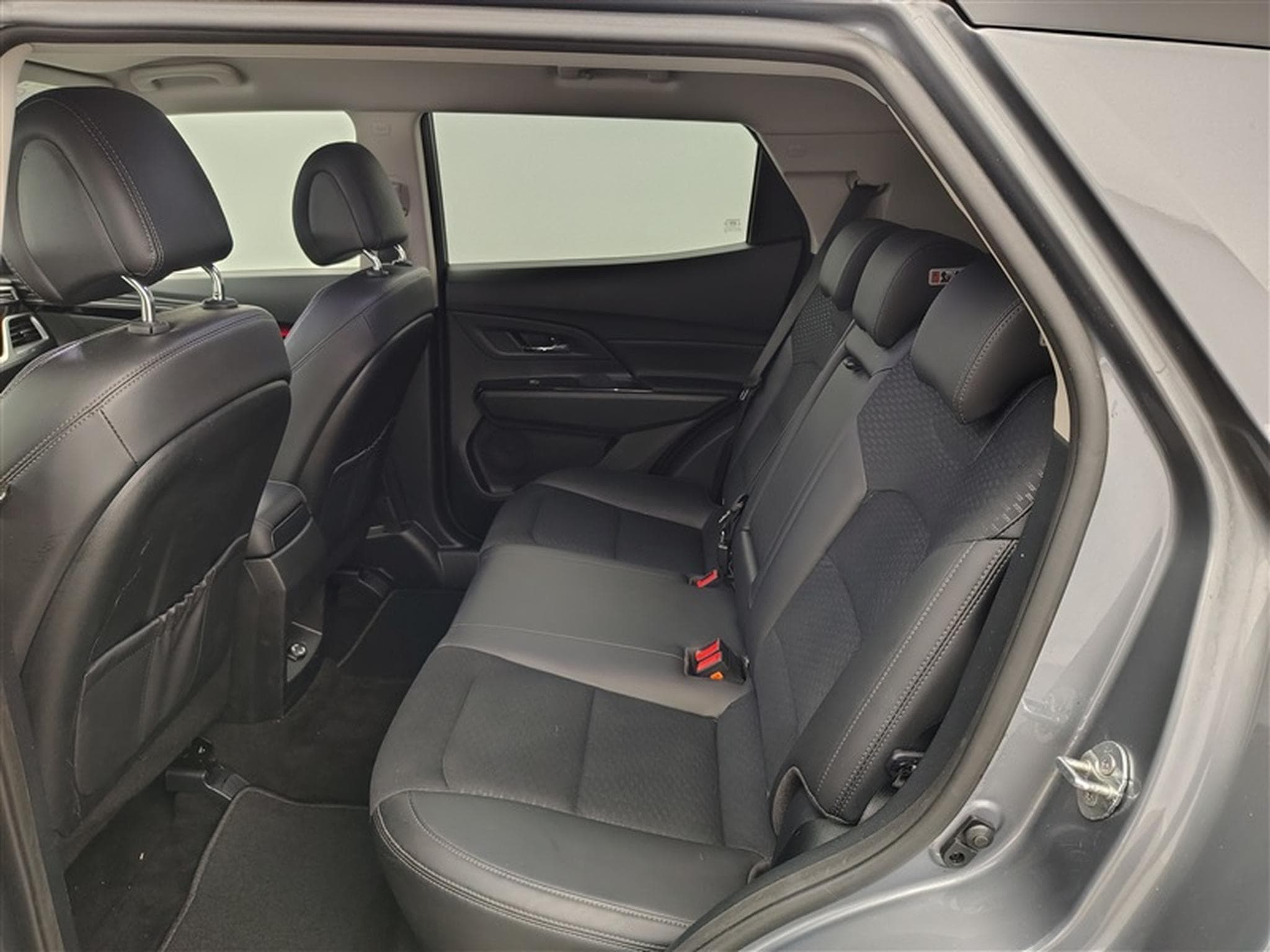 SsangYong Korando 1.5 T-GDI 4WD Onyx (EU6d) (2022) - Photo 13