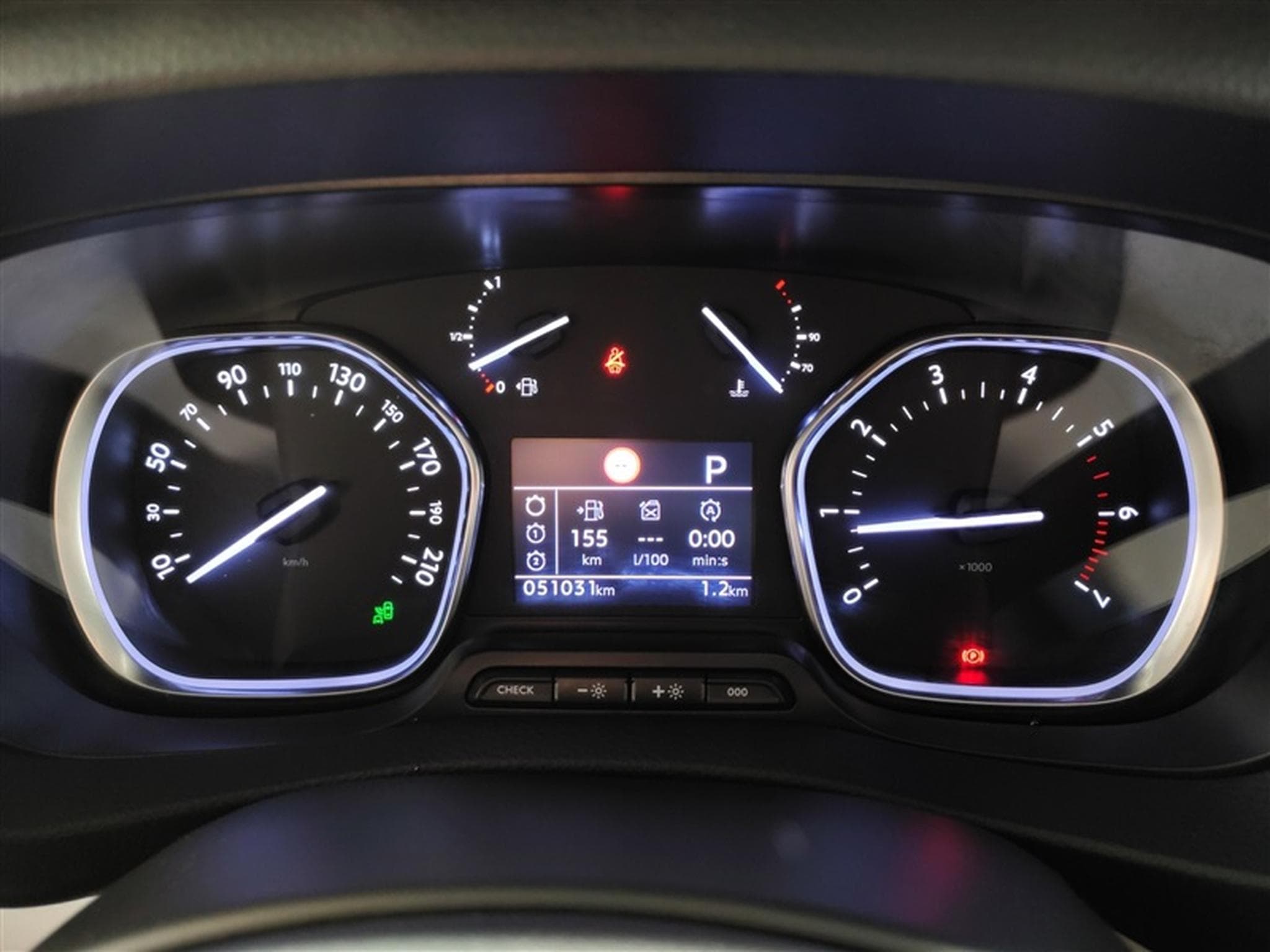 Toyota Proace Auto VIP 6 Pl LONG Cuir / Navi CarPlay / PDC / Caméra /... (2024) - Photo 10
