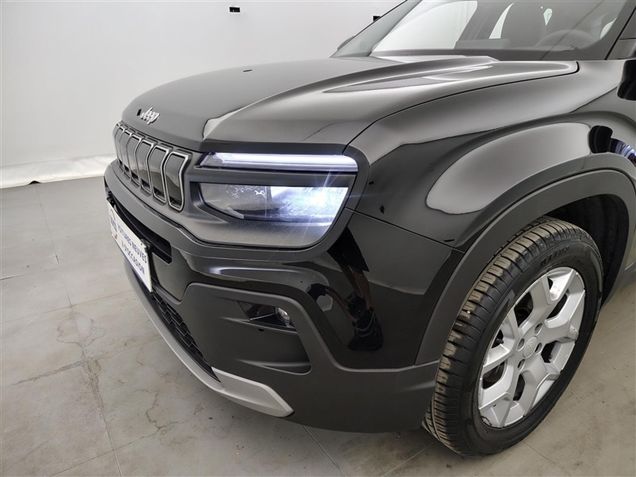 Jeep Avenger 1.2 Turbo 100cv Altitude NAVI / FULL LED / CUIR PARTIEL /CAM (2025) - Photo 15