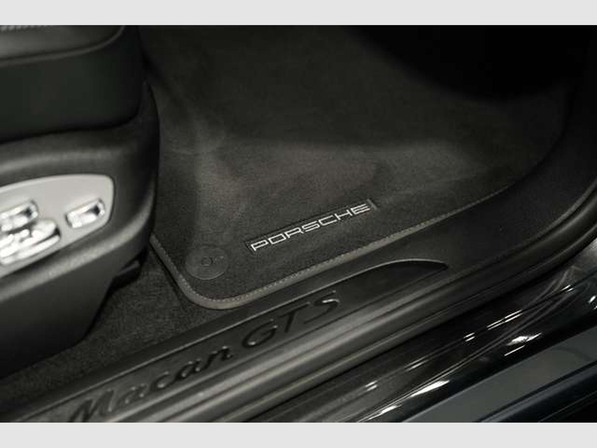 Porsche Macan GTS *21 *ACC *Pano *LUFT *Chrono *BOSE (2022) - Photo 16