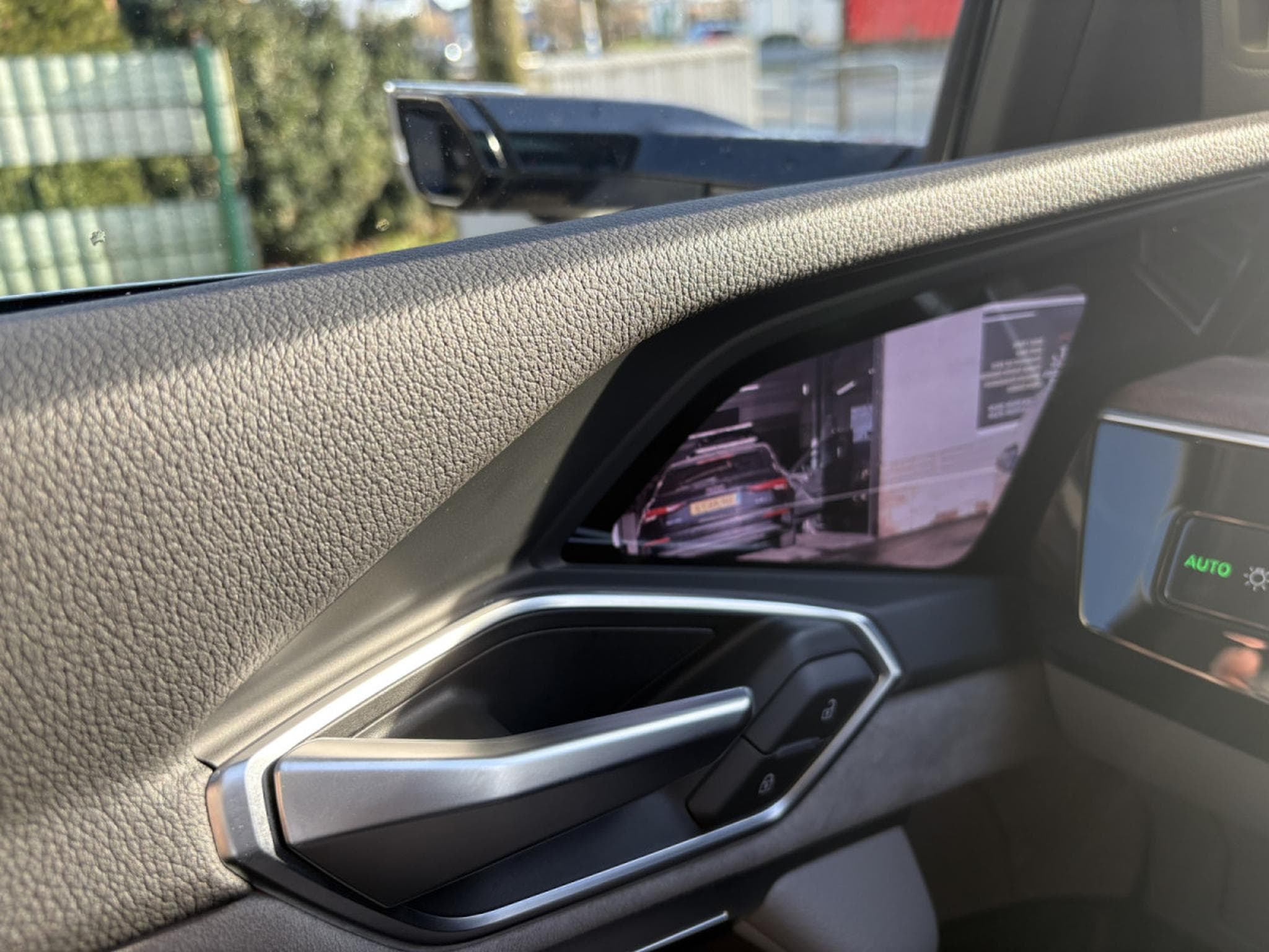Audi e-tron 55 QUATTRO 408 SPORTBACK 95KWH *GARANTIE 36 MOIS EUROPÉENNE* (2020) - Photo 12