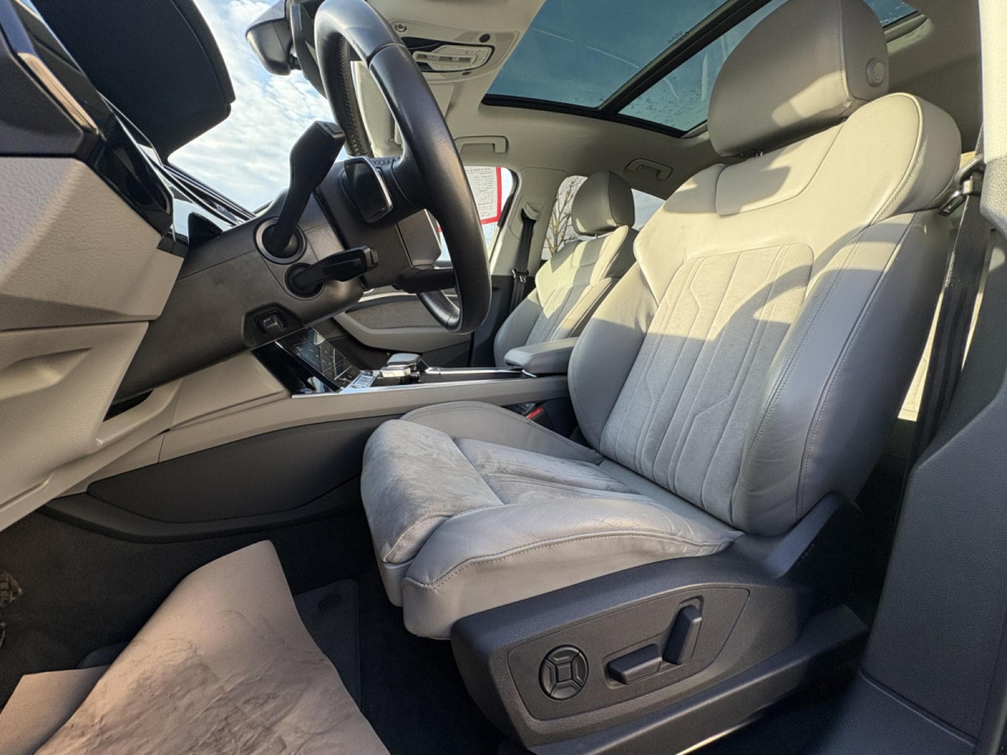 Audi e-tron 55 QUATTRO 408 SPORTBACK 95KWH *GARANTIE 36 MOIS EUROPÉENNE* (2020) - Photo 5