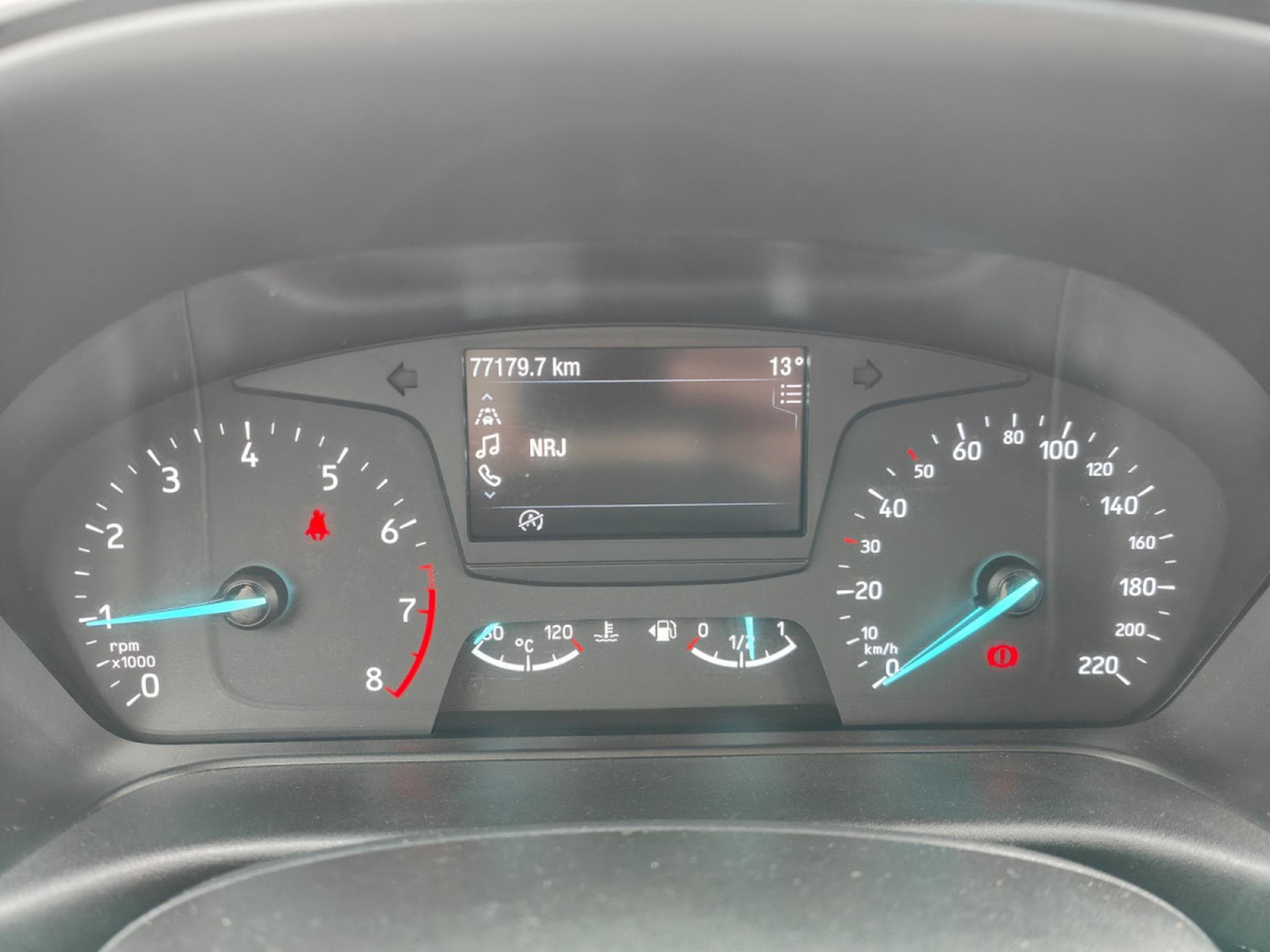 Ford Fiesta 1.0 ECOBOOST CARPLAY CLIMATISATION RADAR ARR (2018) - Photo 20
