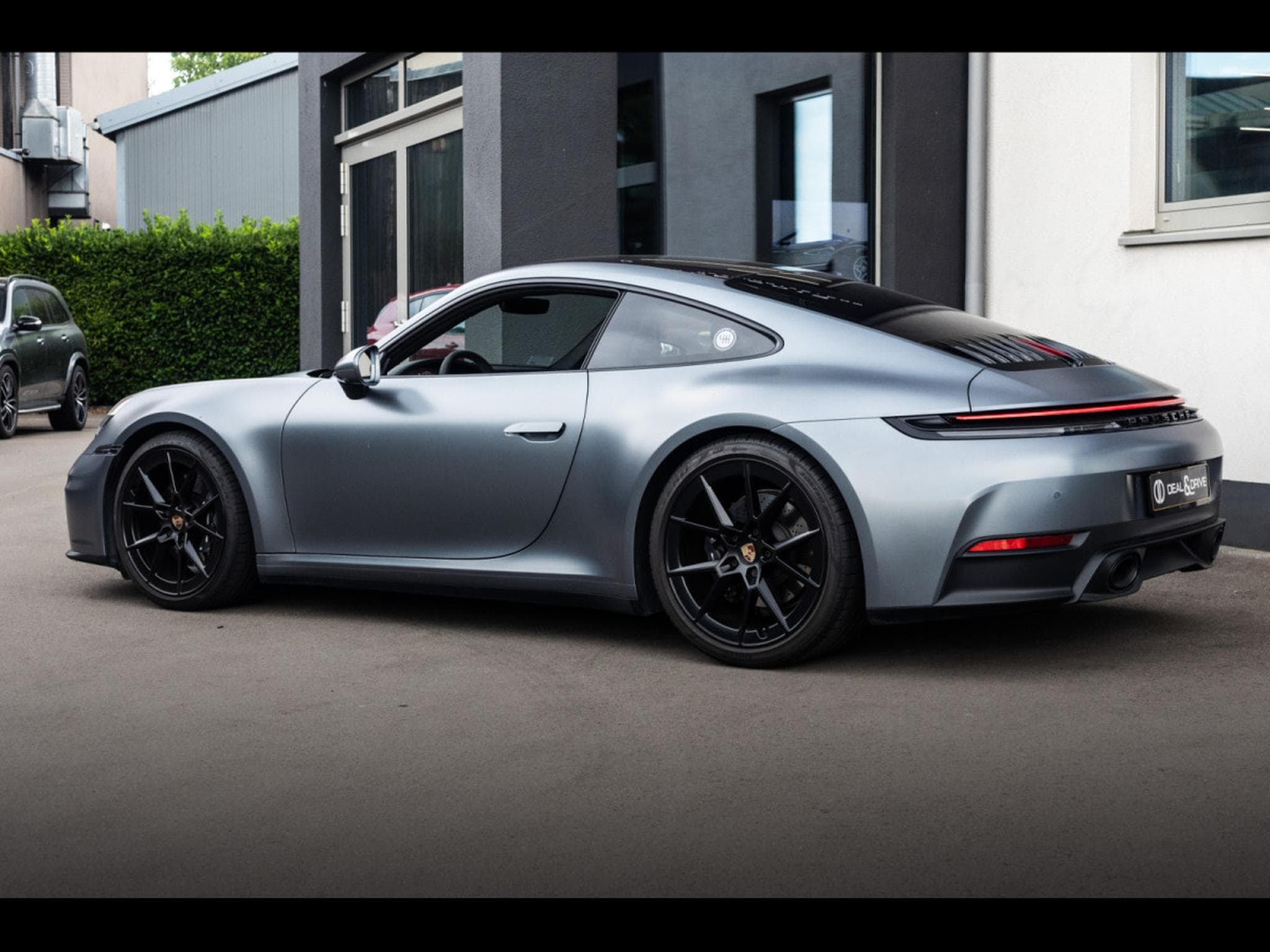 Porsche 911 .2 911 CARRERA T COUPE 6-SPEED MANUAL – VANADIUM GREY + SATI (2025) - Photo 8
