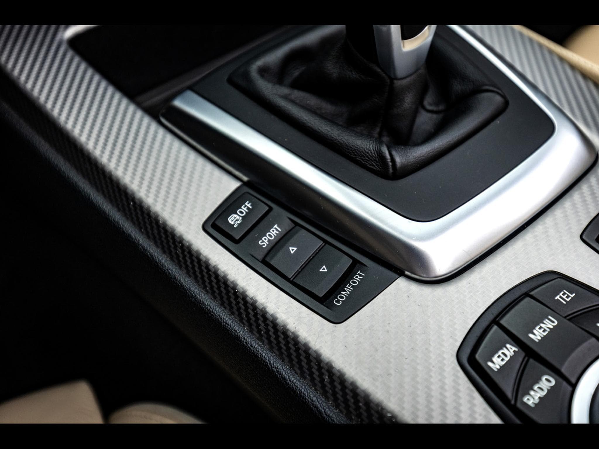 BMW Z4 ROADSTER SDRIVE 35I AUTO M SPORT - BLACK SAPPHIRE METALLIC (2013) - Photo 17
