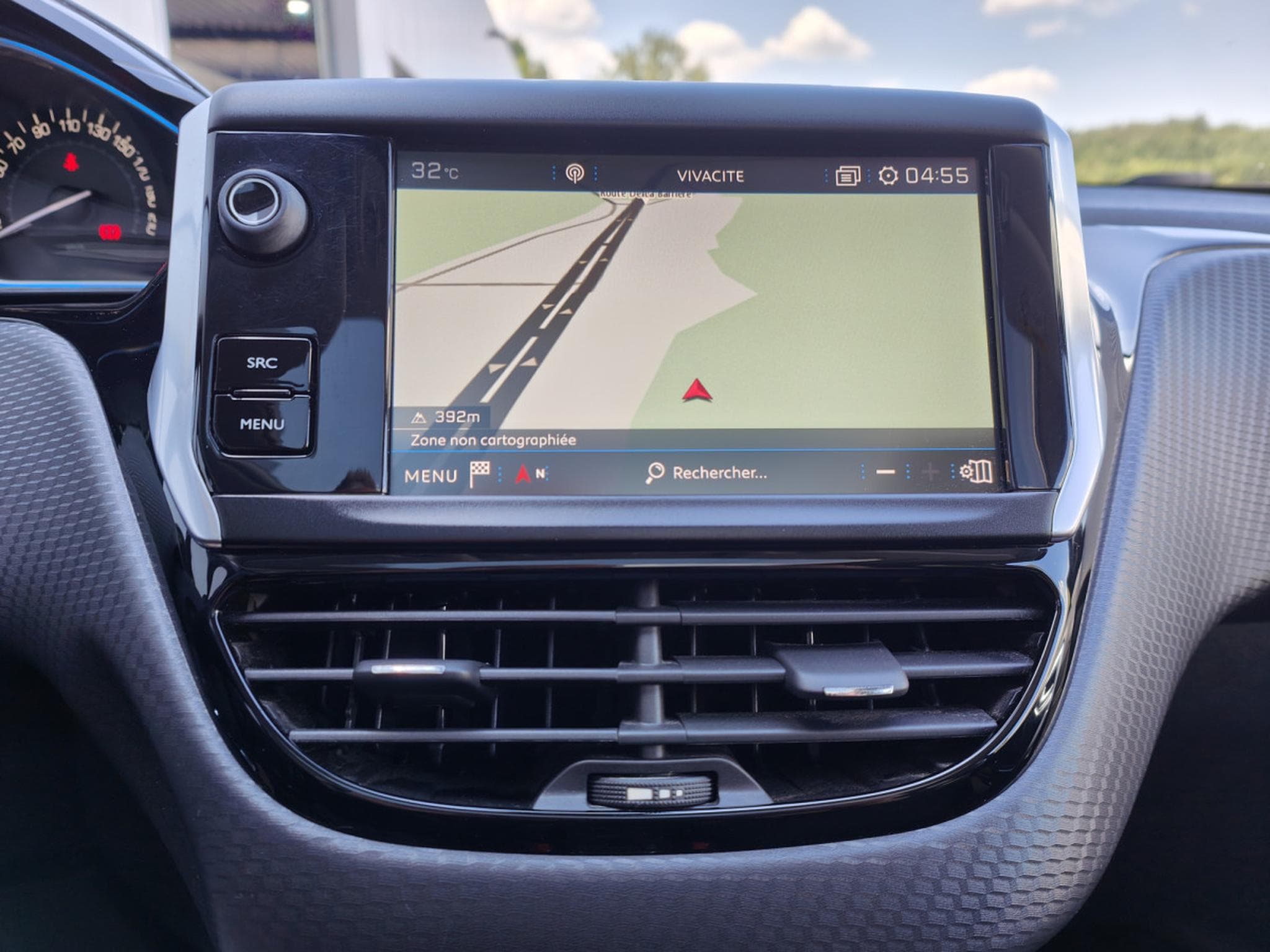 Peugeot 2008 1.6 HDI CARPLAY TOIT PANO SEMI-CUIR GPS BLUETOOTH (2017) - Photo 15