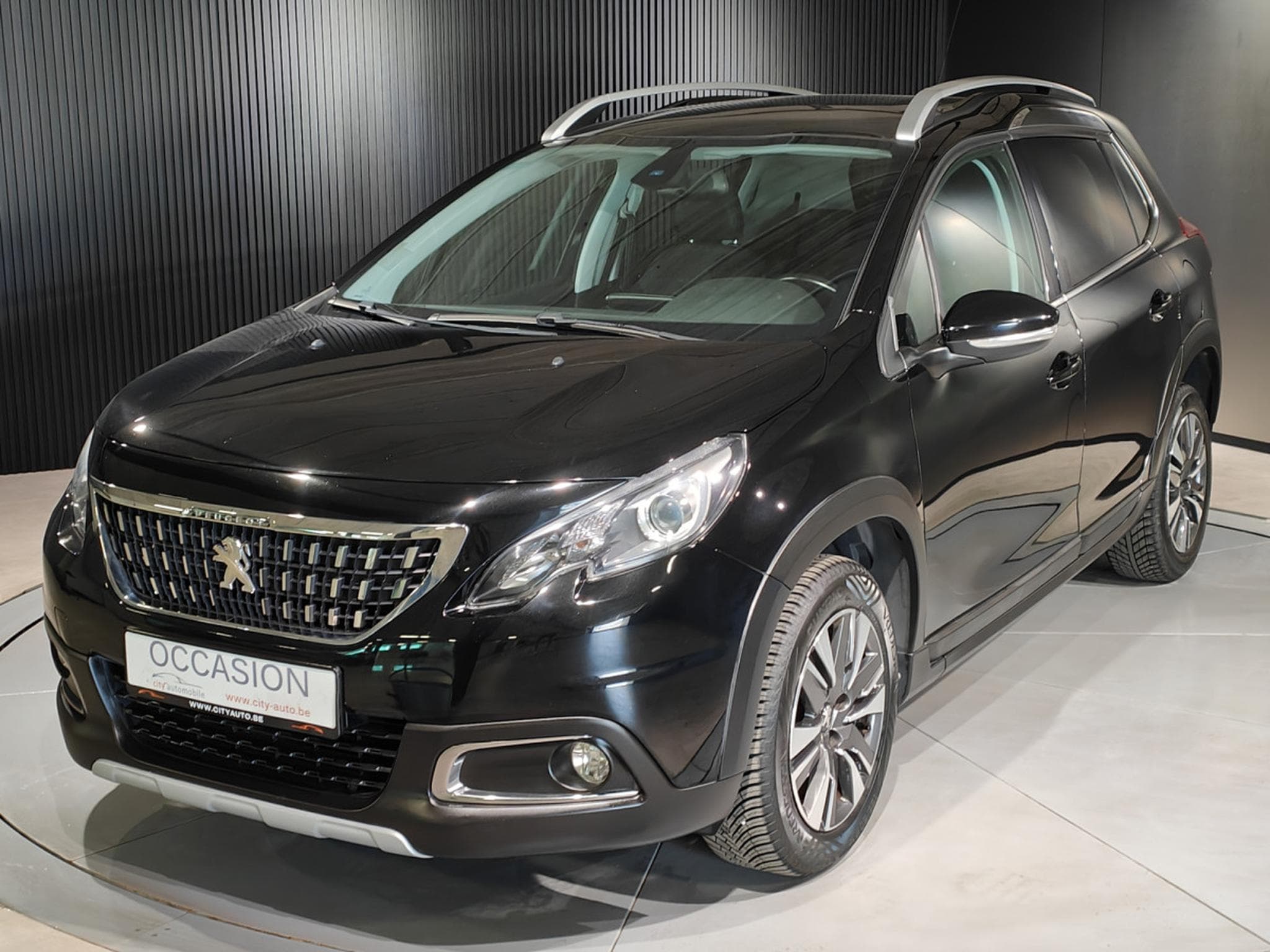 Peugeot 2008 1.6 HDI CARPLAY TOIT PANO SEMI-CUIR GPS BLUETOOTH (2017) - Photo 6