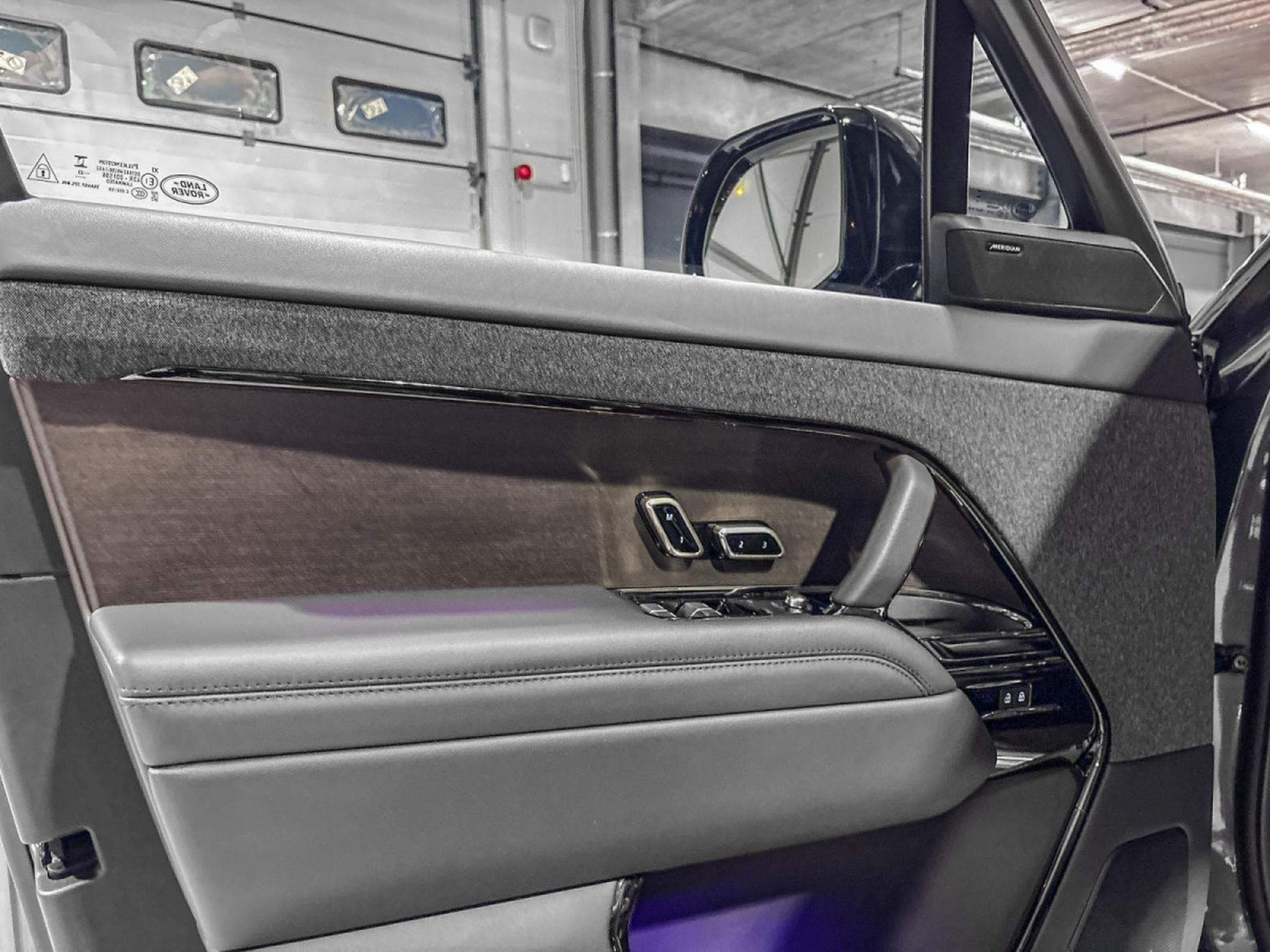 Land-Rover Range Rover Sport P400 AUTOBIOGRAPHY MILD-HYBRID (2023) - Photo 13