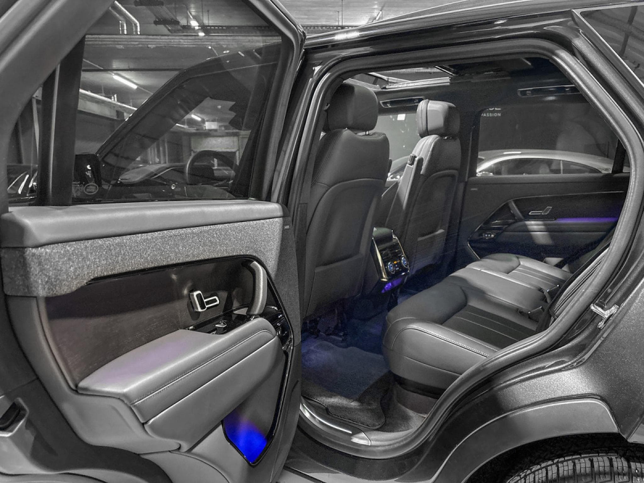 Land-Rover Range Rover Sport P400 AUTOBIOGRAPHY MILD-HYBRID (2023) - Photo 6