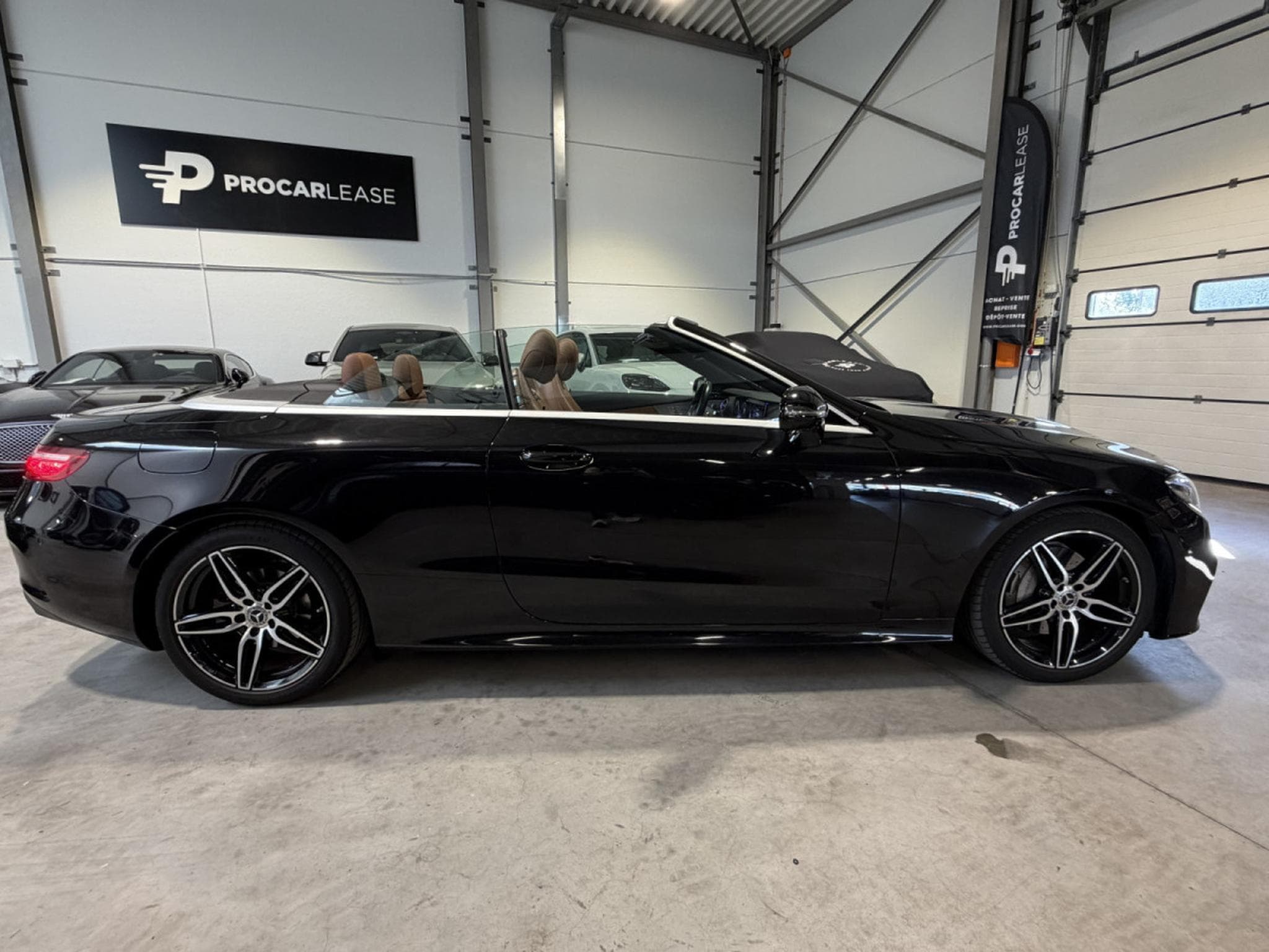 Mercedes E 200 E200 AMG LINE/ BI-COLOR /AMG-LINE/ BURMESTER/ 360° (2020) - Photo 13