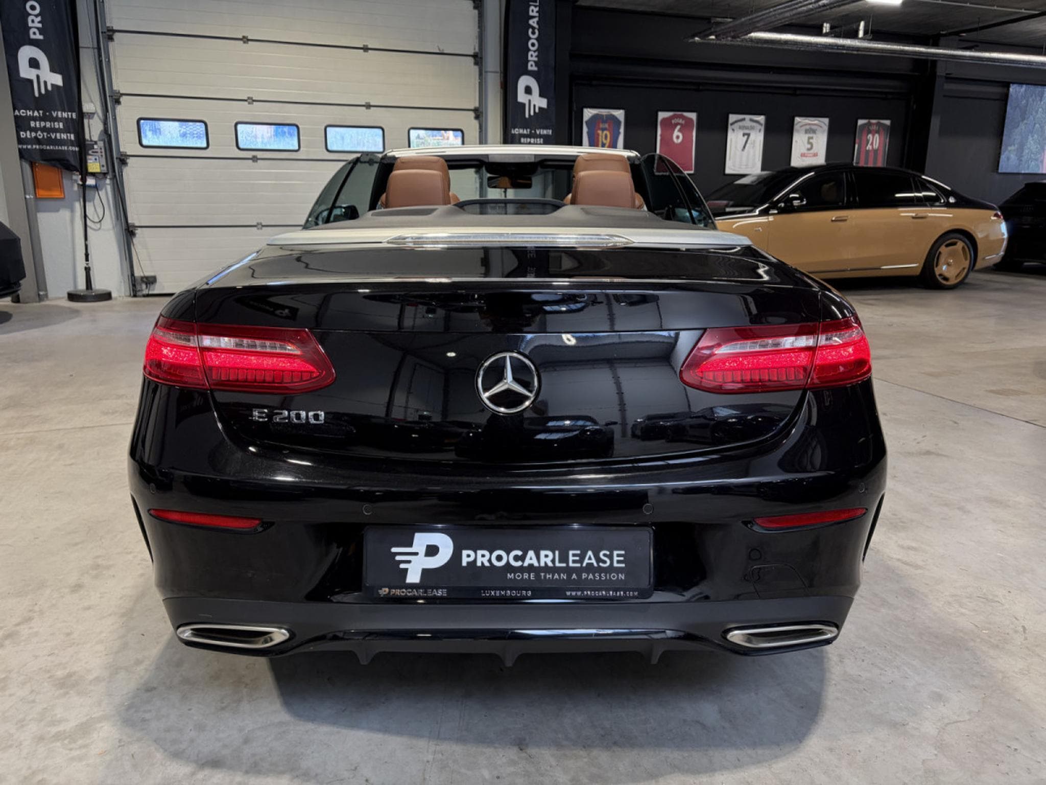 Mercedes E 200 E200 AMG LINE/ BI-COLOR /AMG-LINE/ BURMESTER/ 360° (2020) - Photo 7
