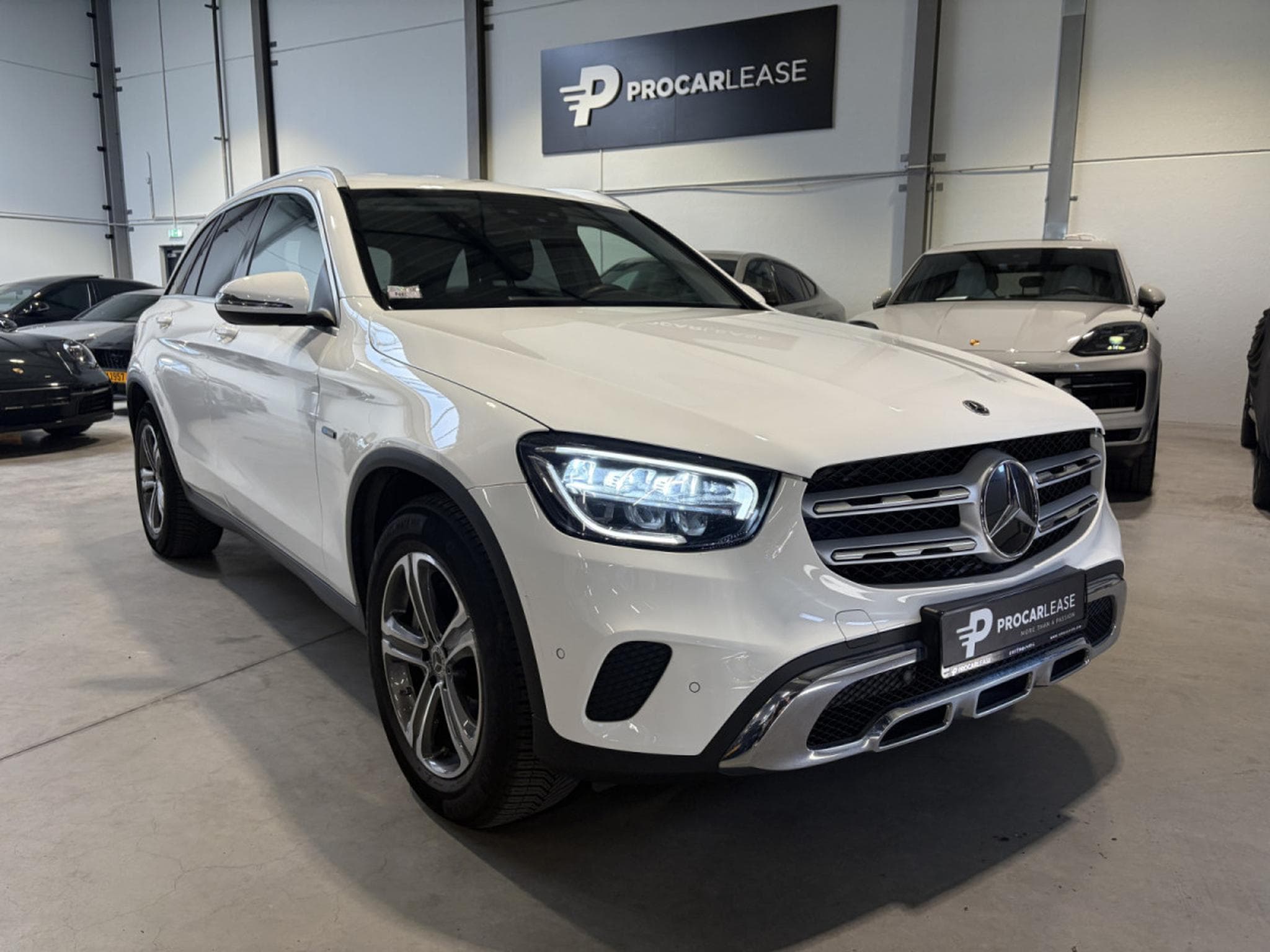 Mercedes GLC 300 GLC300e 4MATIC/ SUSPENSIONS PNEUMATIQUES/ BURMESTER/ AGILITY (2021) - Photo 3