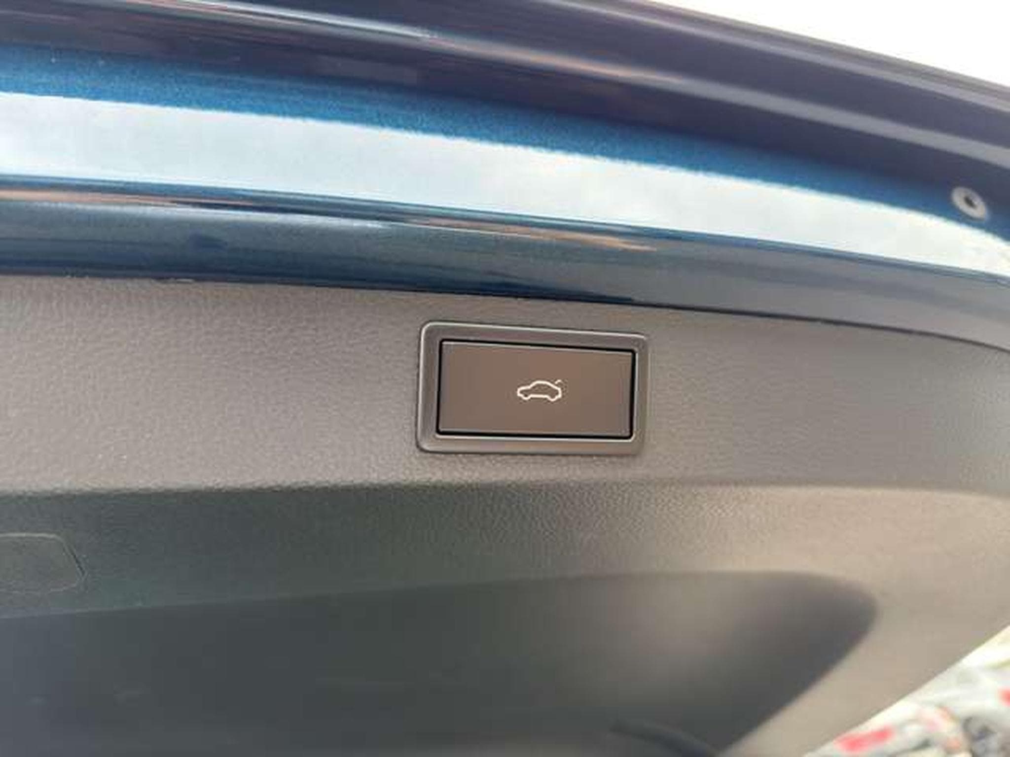 Skoda Karoq 1,5/Navi/AHK/PDC/SHZ/17"/el. Heckklappe (2018) - Photo 26