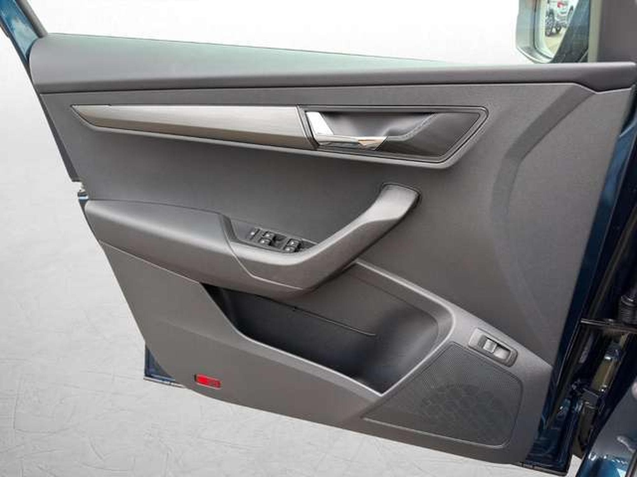 Skoda Karoq 1,5/Navi/AHK/PDC/SHZ/17"/el. Heckklappe (2018) - Photo 27