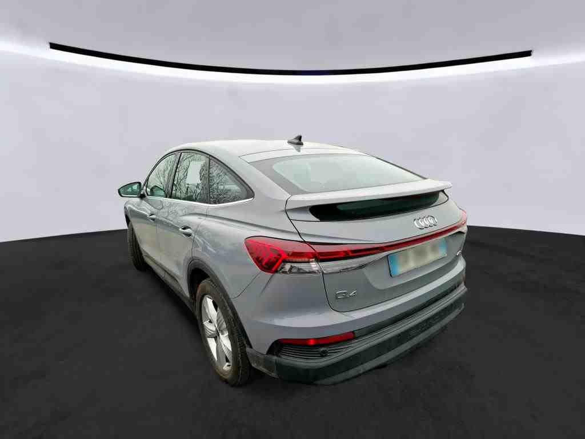 Audi Q4 e-tron Sportback 40 (2023) - Photo 4