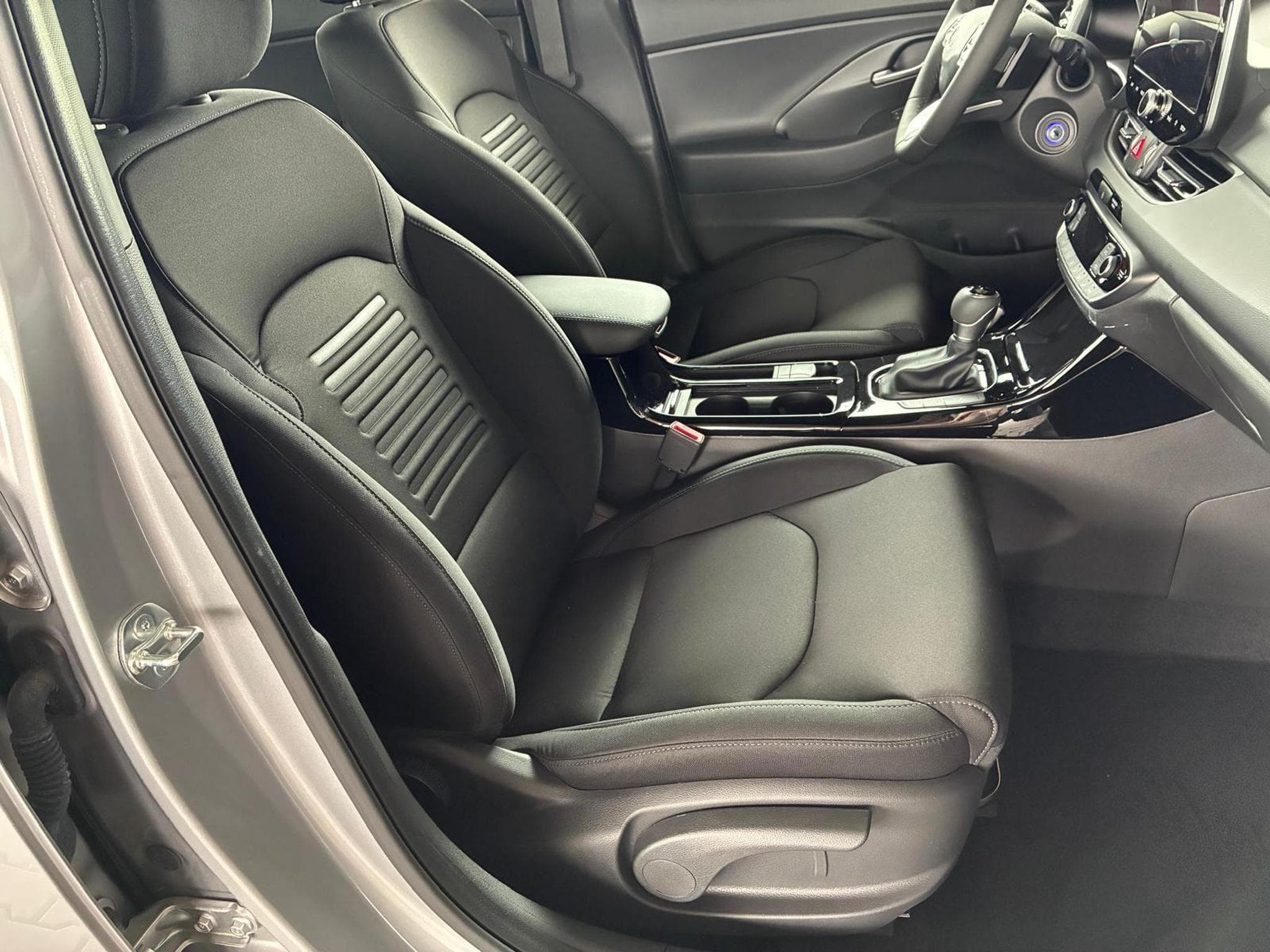 Hyundai i30 Standard (2025) - Photo 9