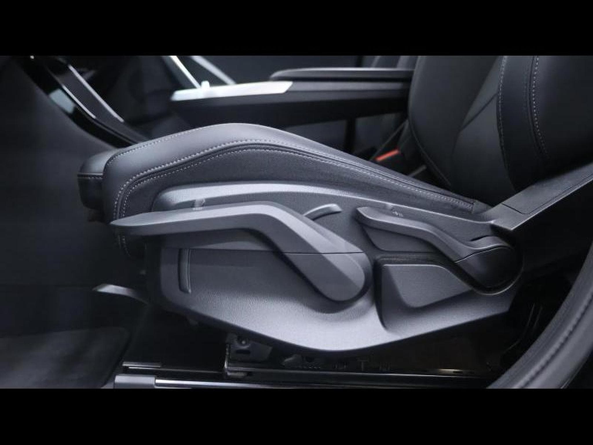 BMW X2 sDrive 18d M Sport Pro Steptronic (2024) - Photo 28